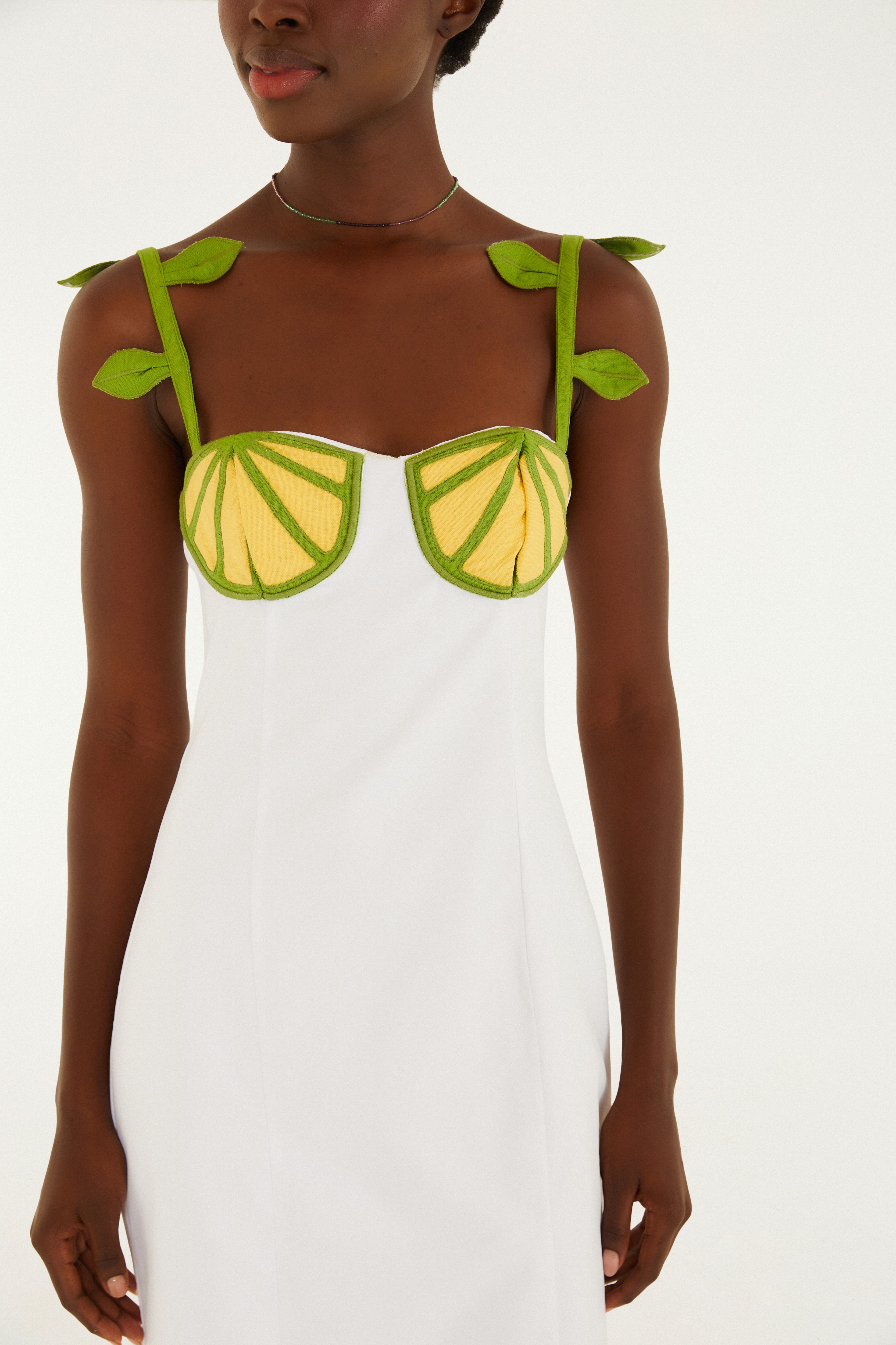 Vestido Bordado Caipirinha