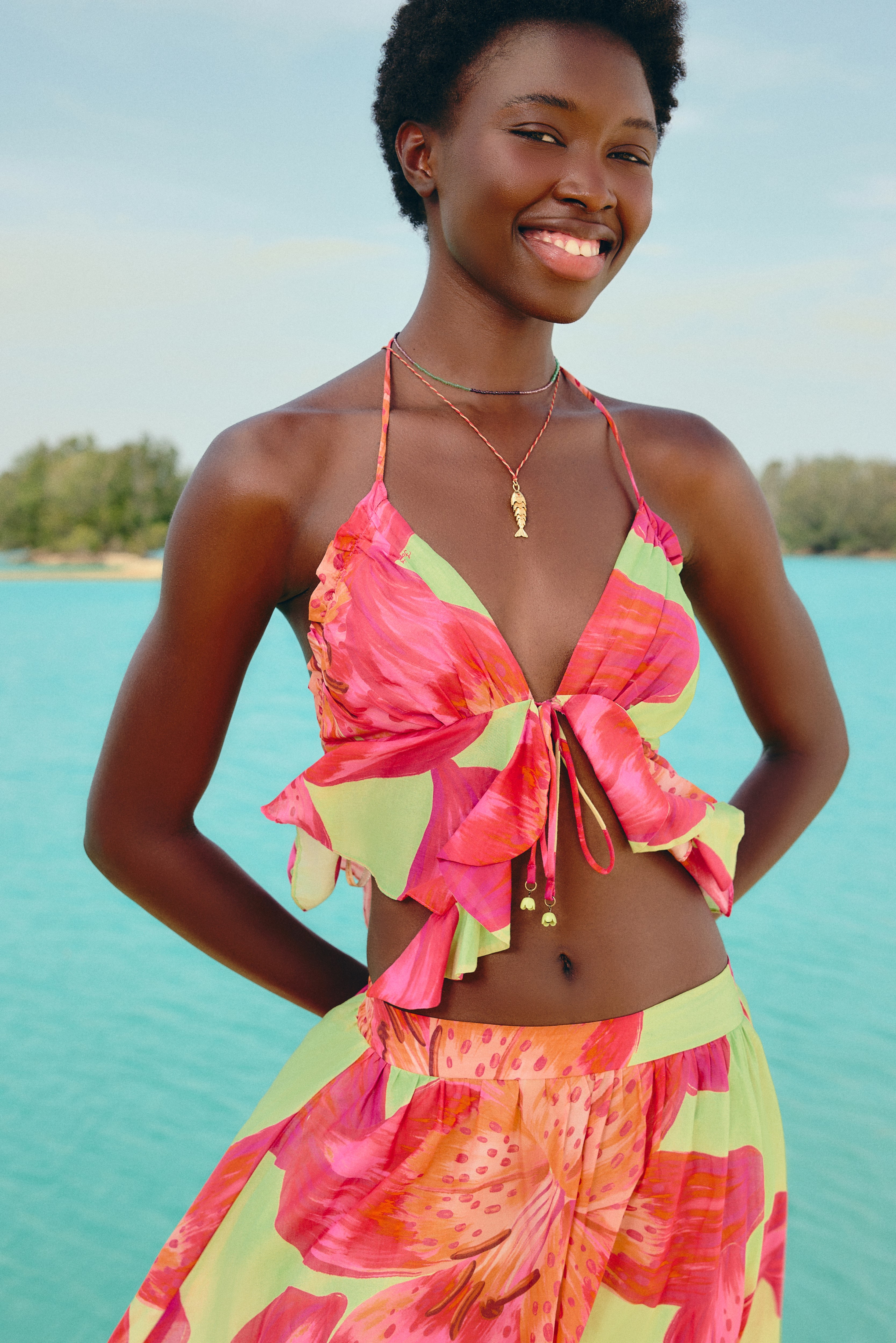 Blusa Estampada Lírio Tropical
