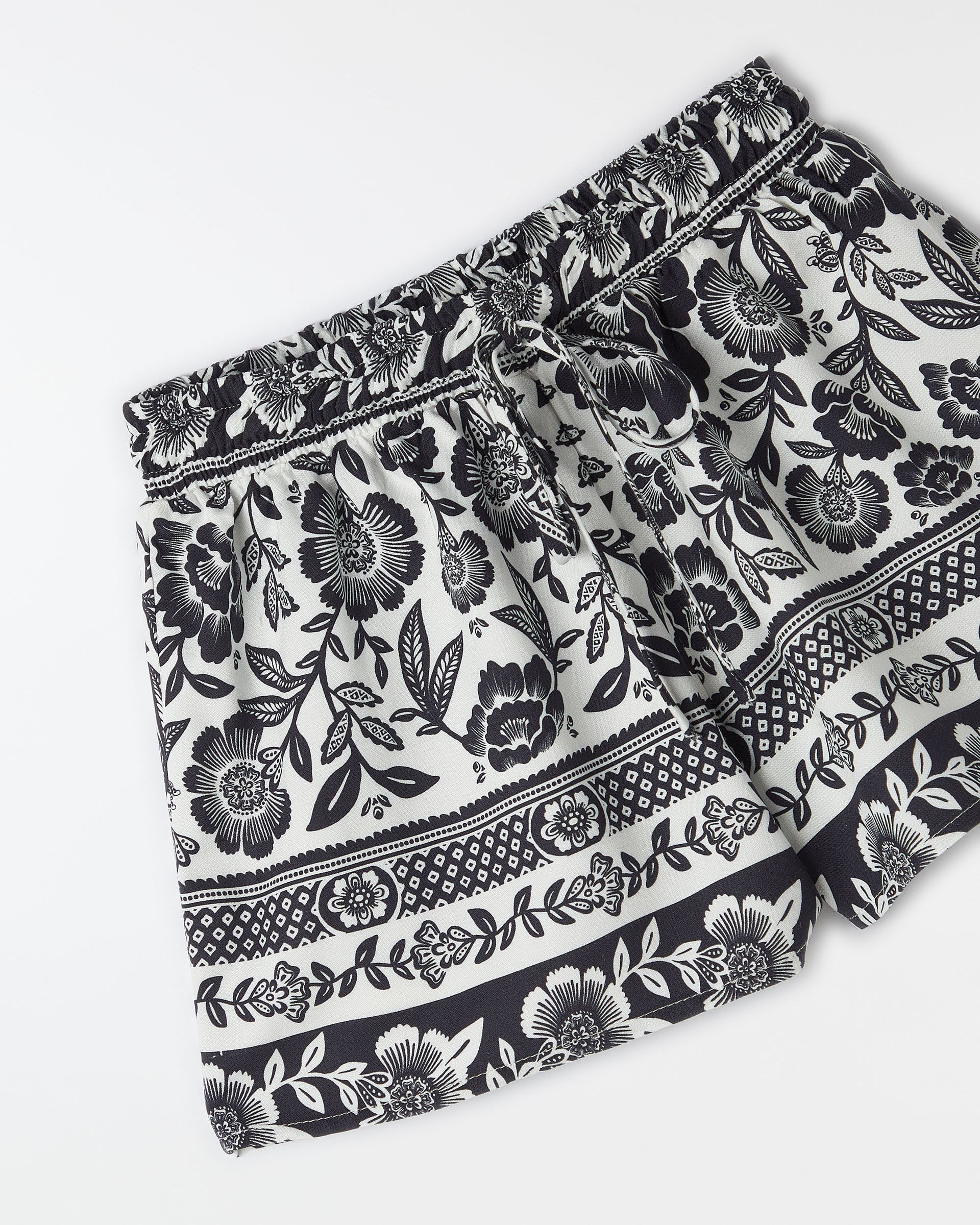 Short Jardim Romance e