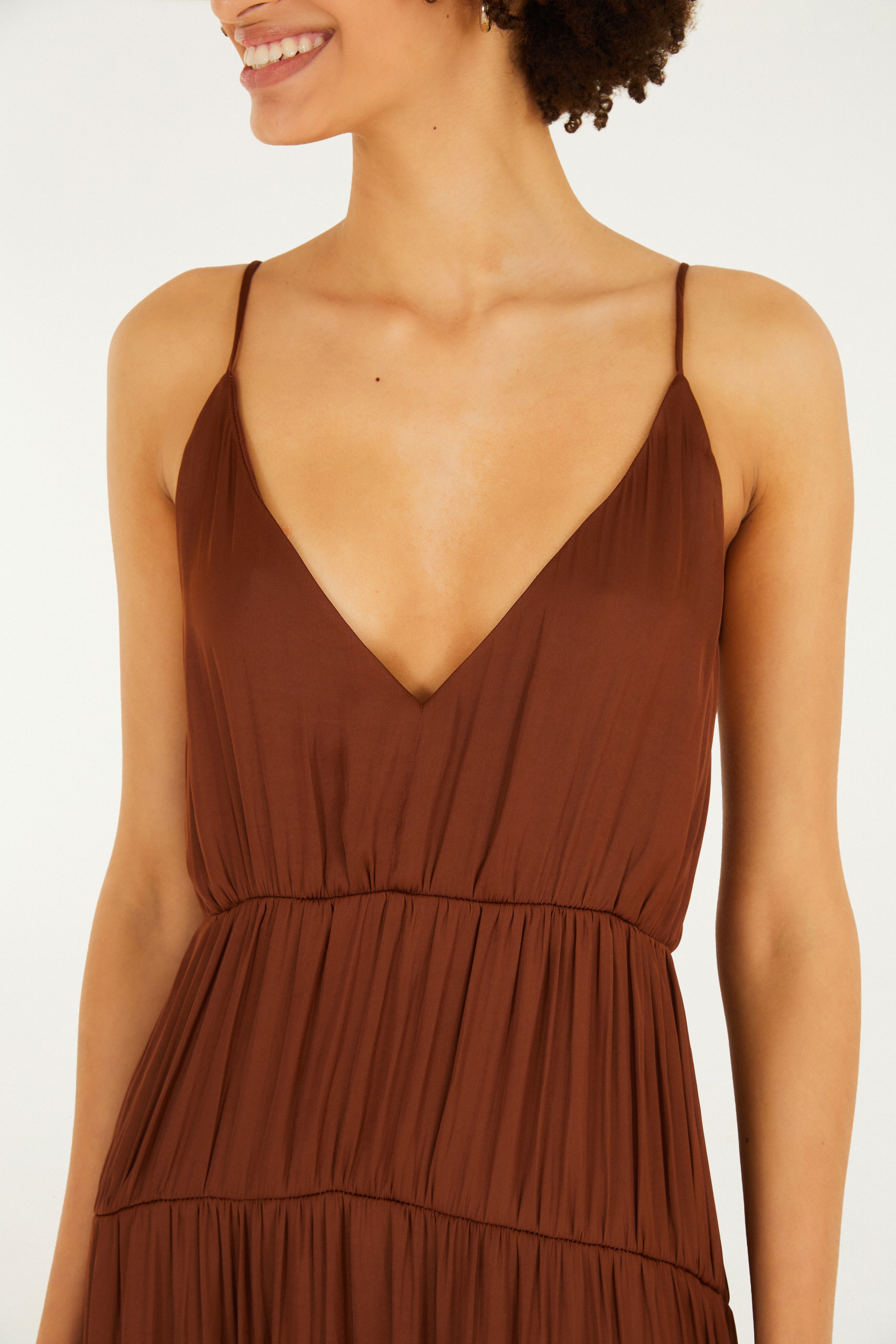 Vestido Babados Barra