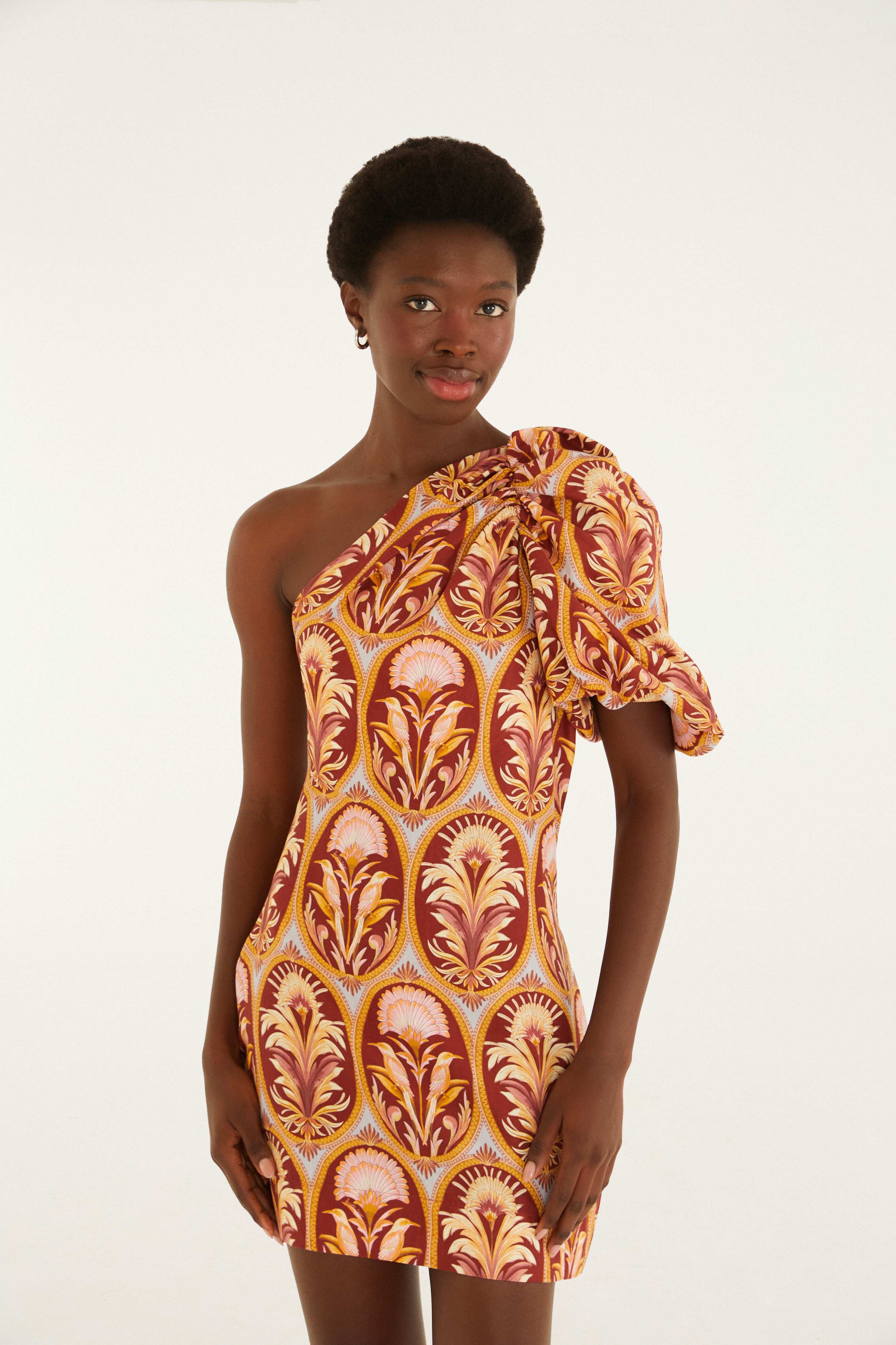 Vestido Curto Estampado Camafeu