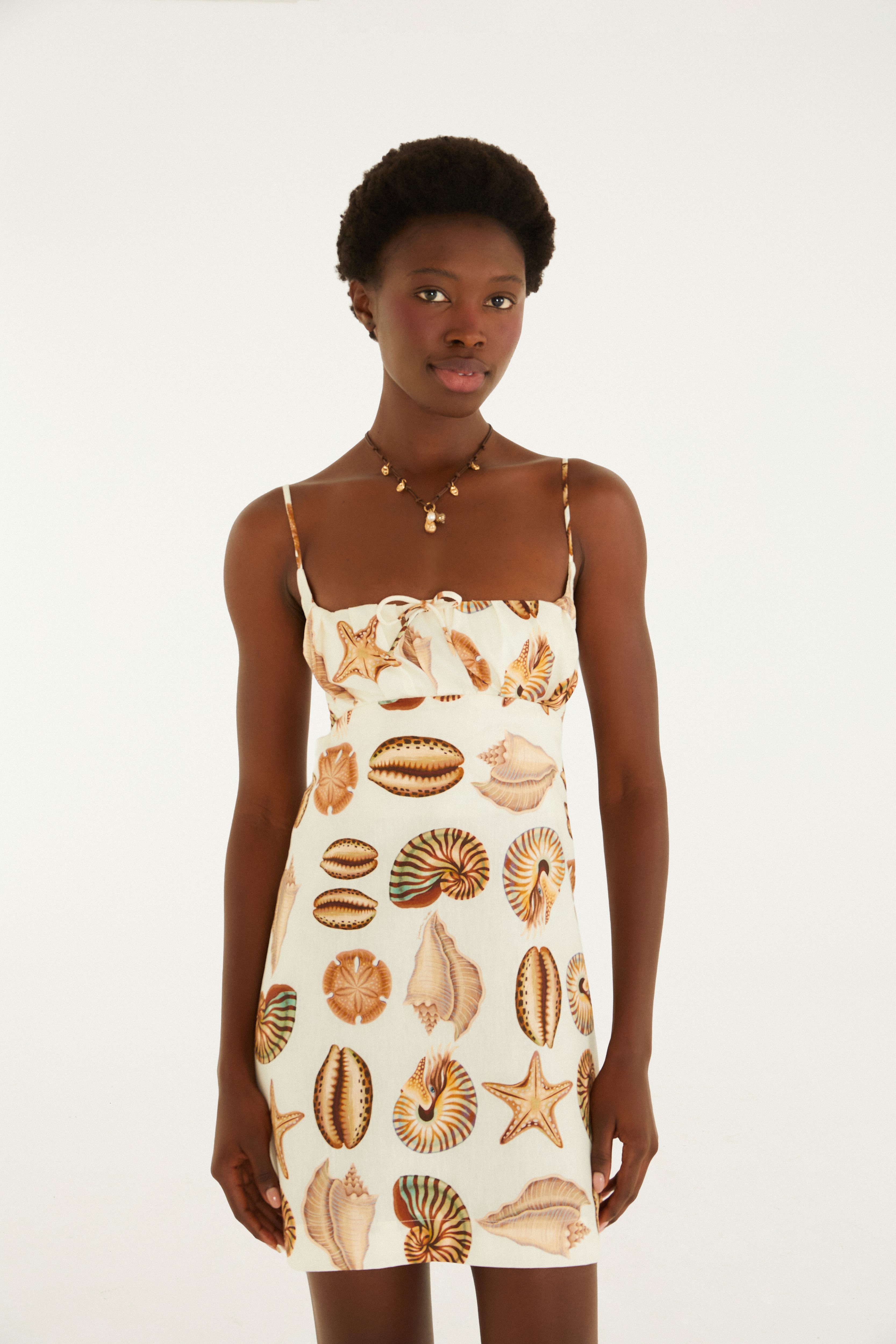 Vestido Curto Estampado Conchas