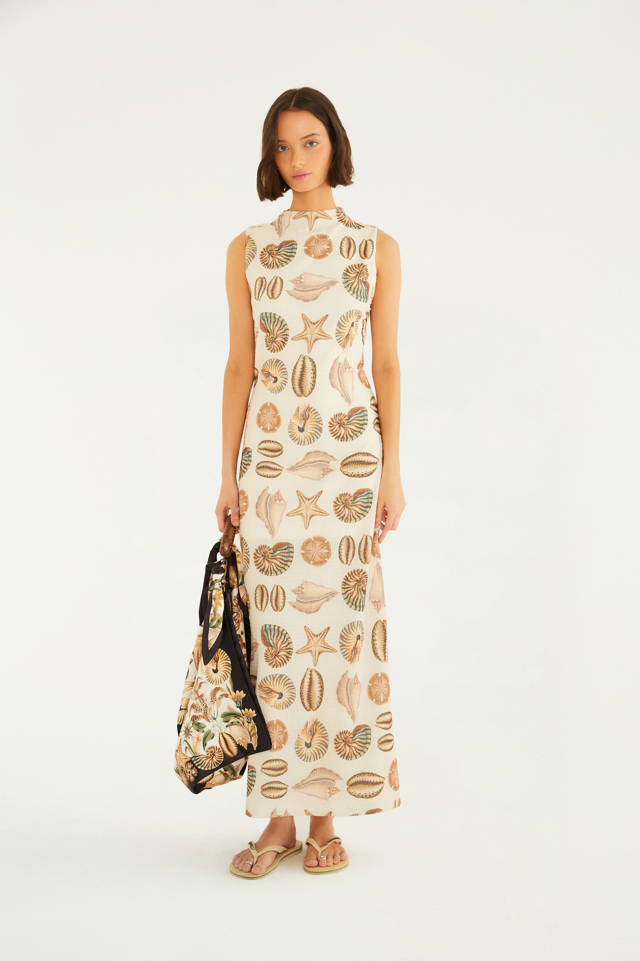 Vestido Midi Estampado Conchas