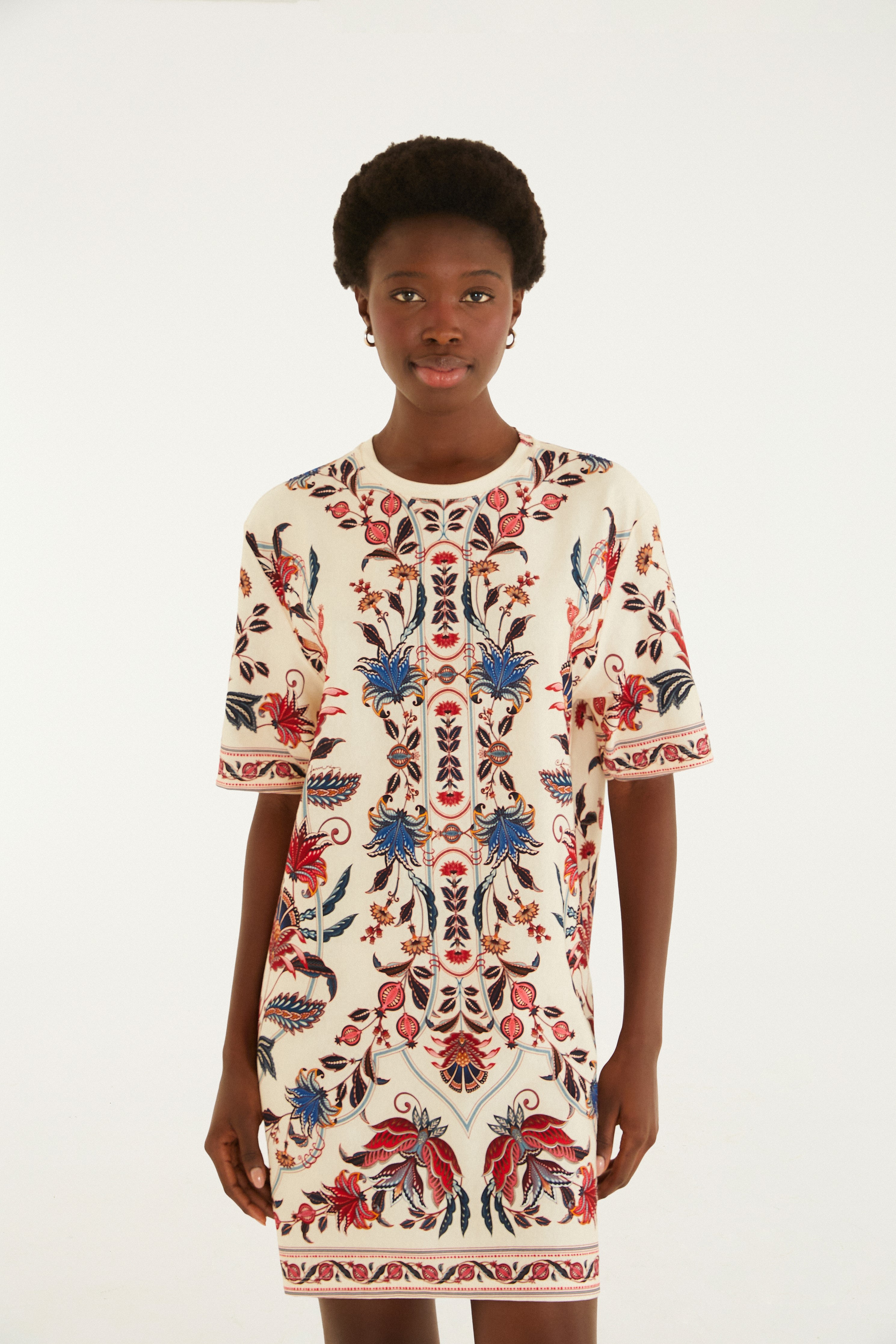Vestido T-Shirt Básico Estampado Bohoflor