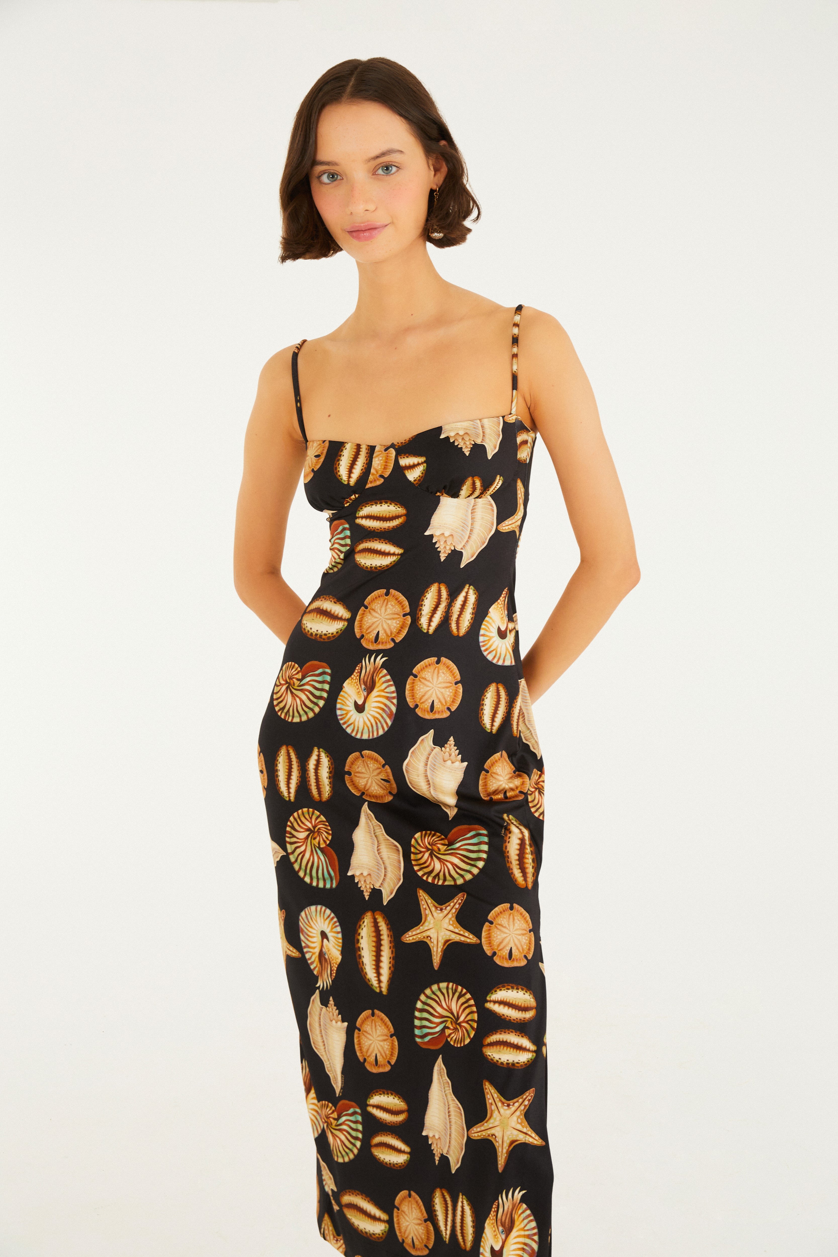 Vestido Midi Estampado Conchas