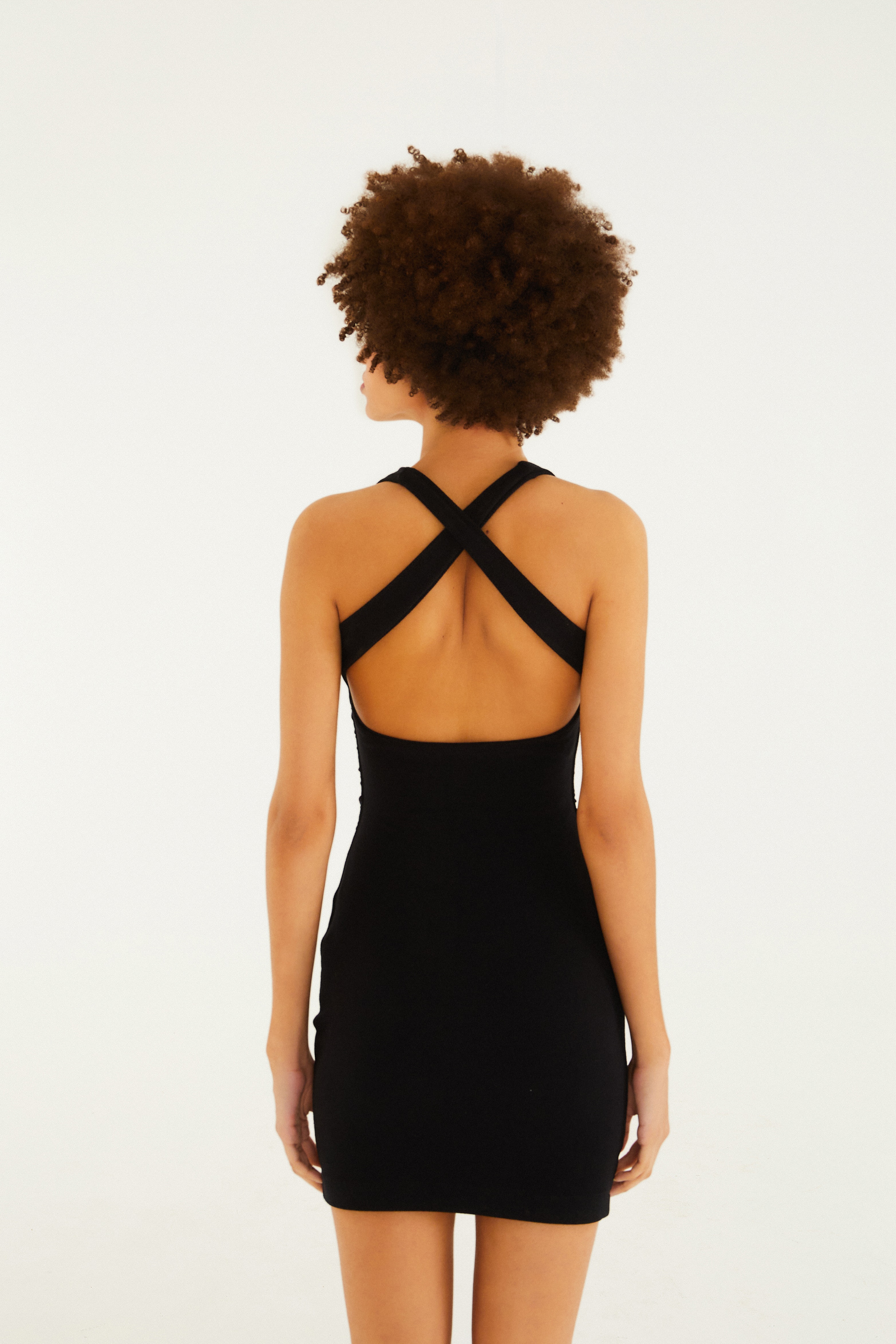 Vestido Curto Decote Costas