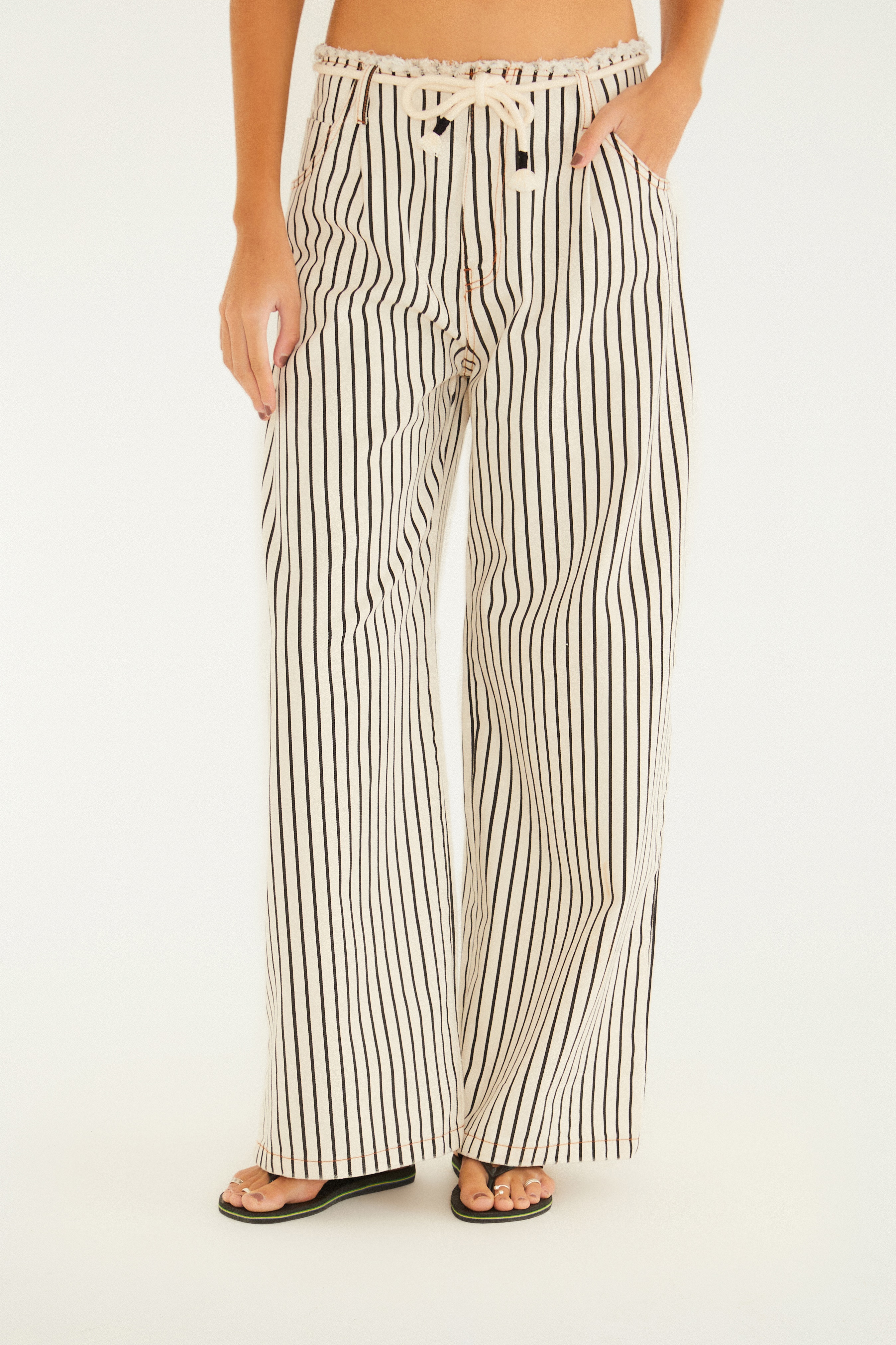 Calça Sarja Listrada Peb