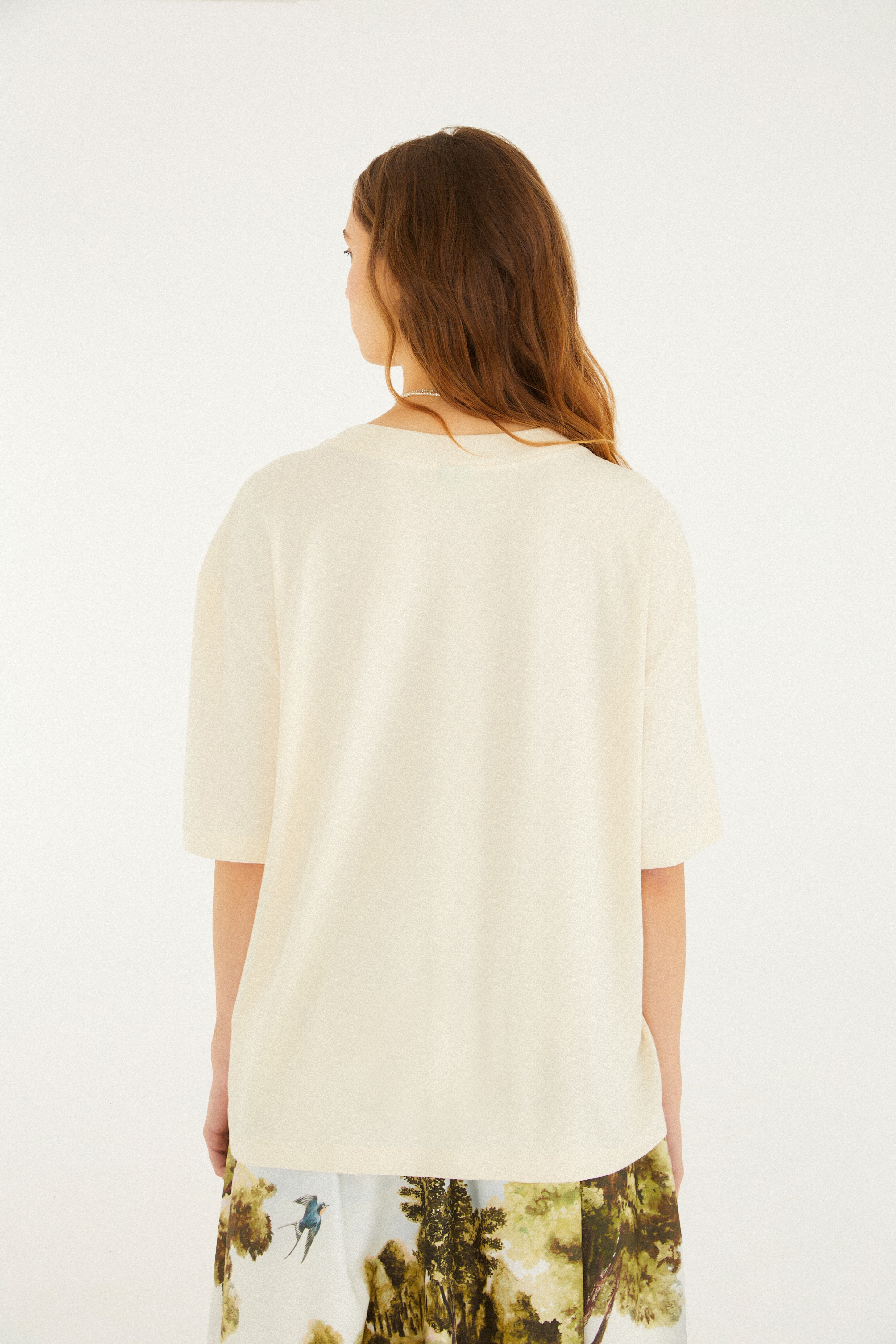 T-Shirt Ampla Portal Paisagem Do Campo