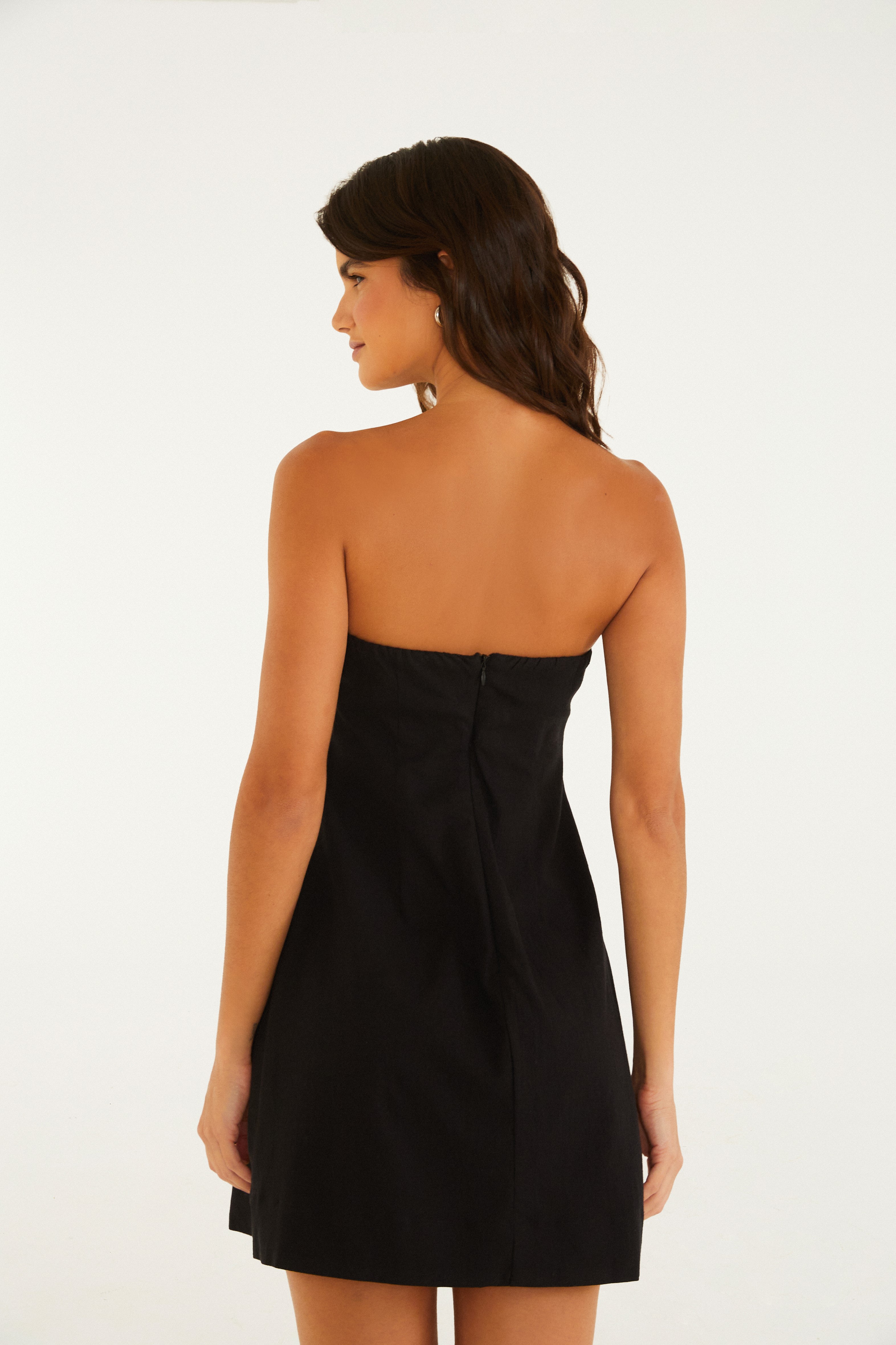 Vestido Curto Sem Alça