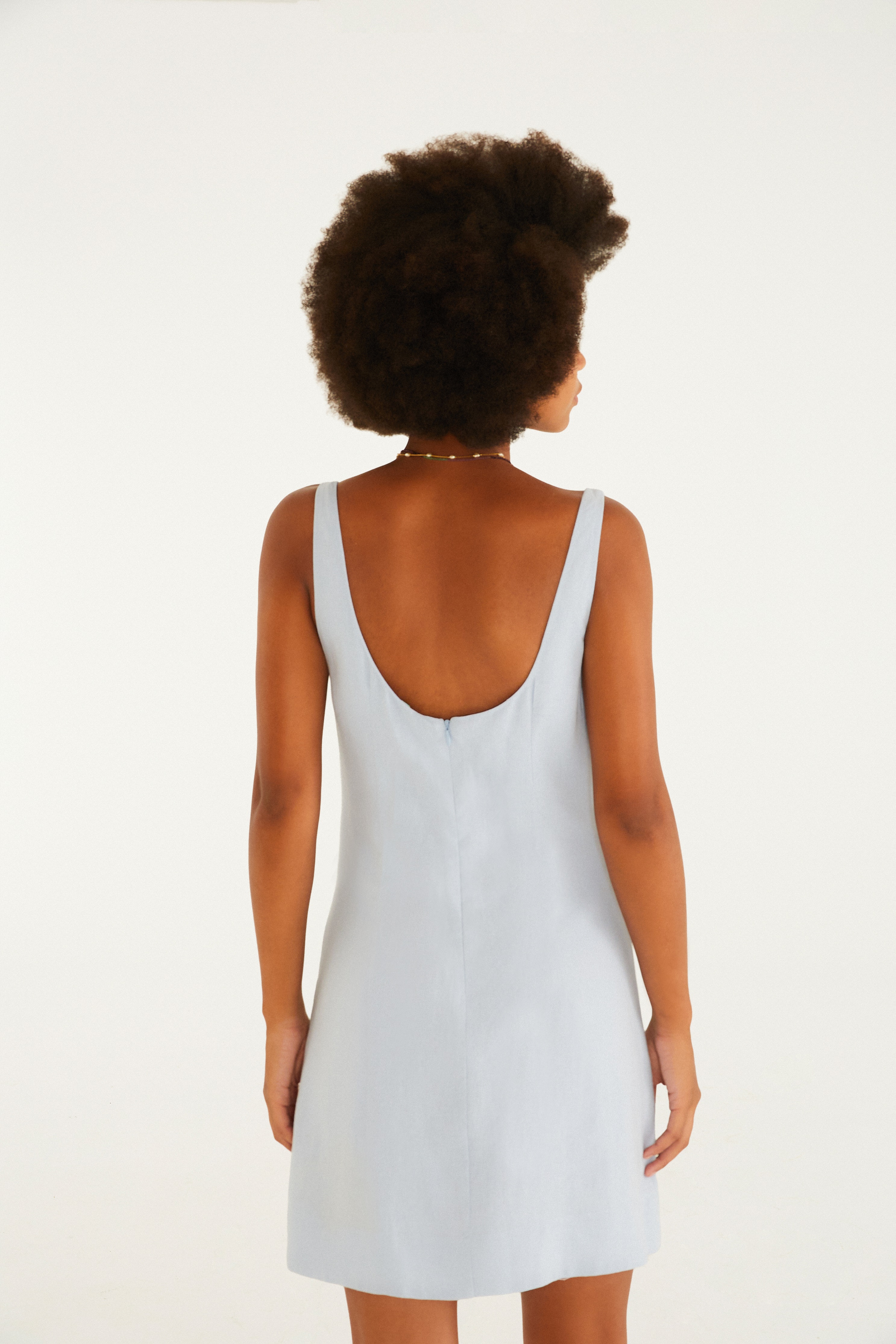 Vestido Curto Flor Bordada