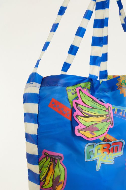 358785_56362_2-BOLSINHA-ME-LEVA-PATCH-RIO-AZUL-X-OFF