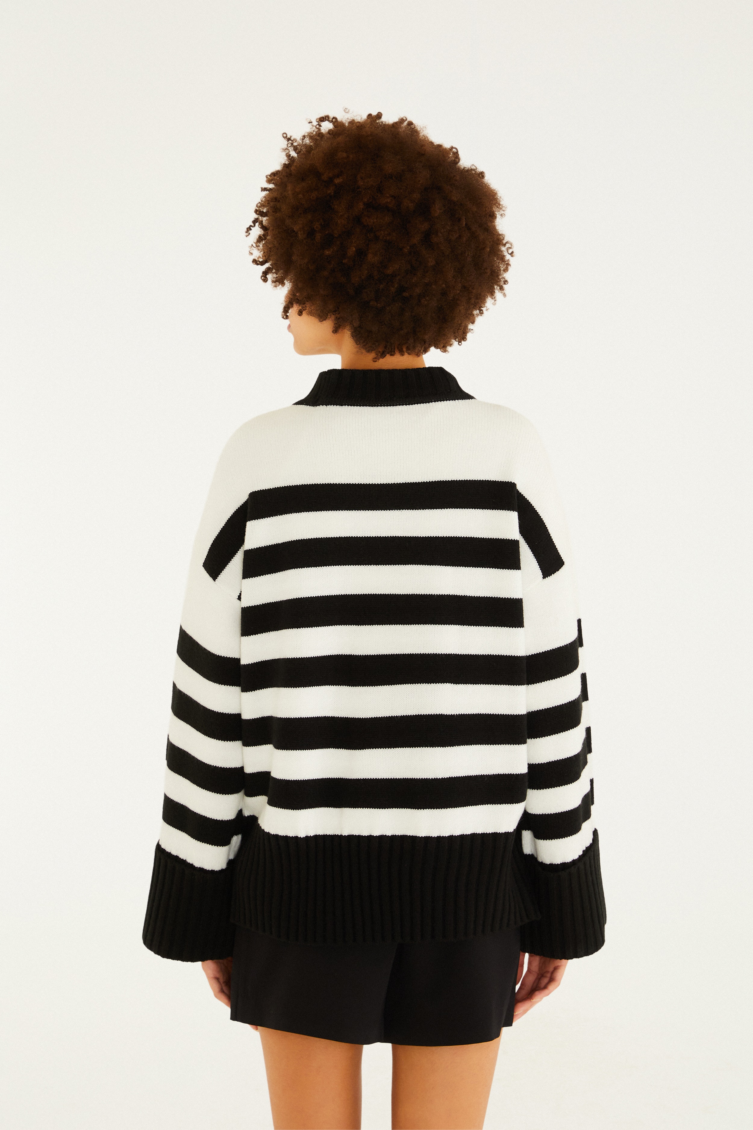 Pull Tricot Com Bordado