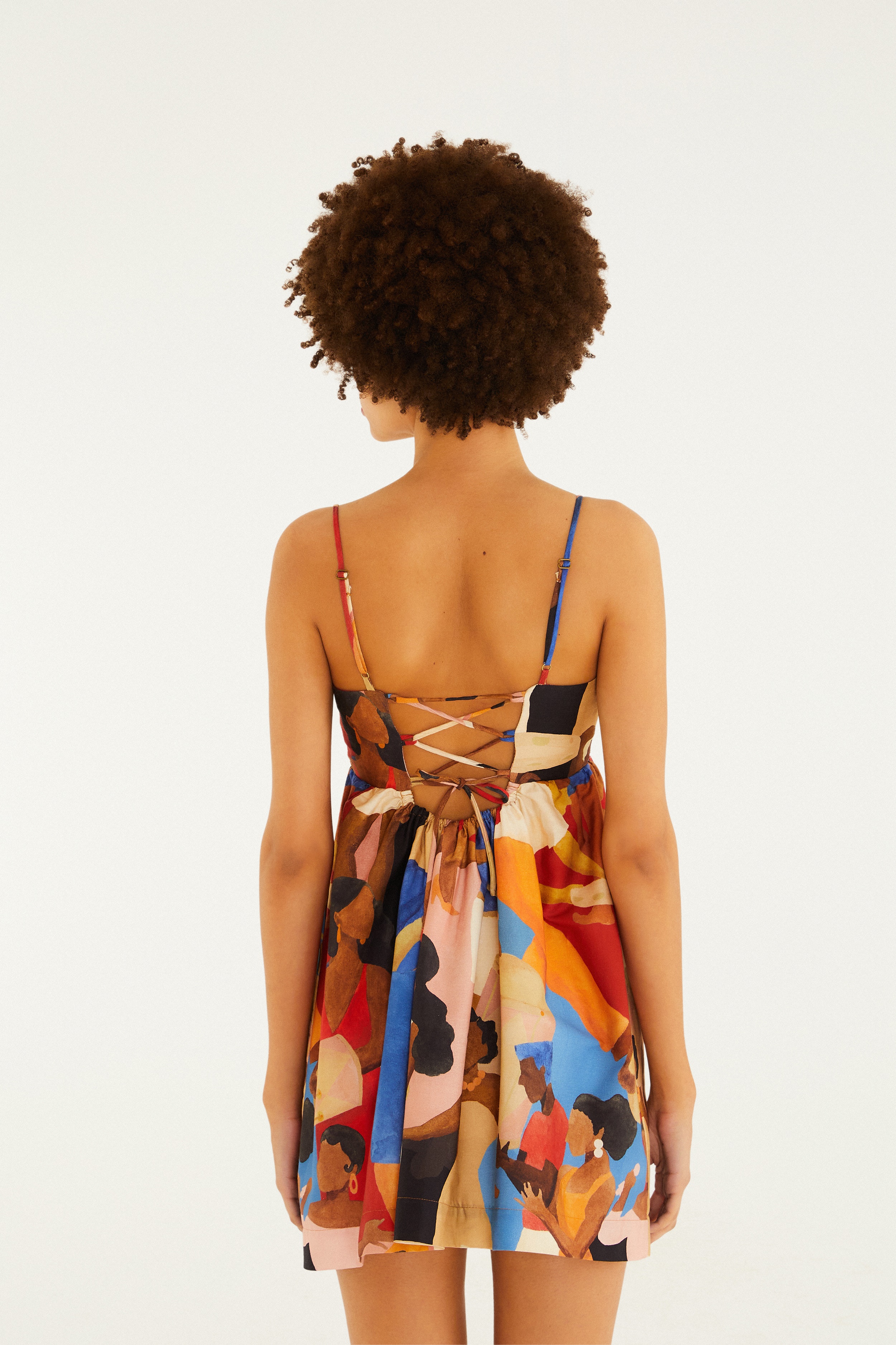 Vestido Curto Estampado Samba No Pé