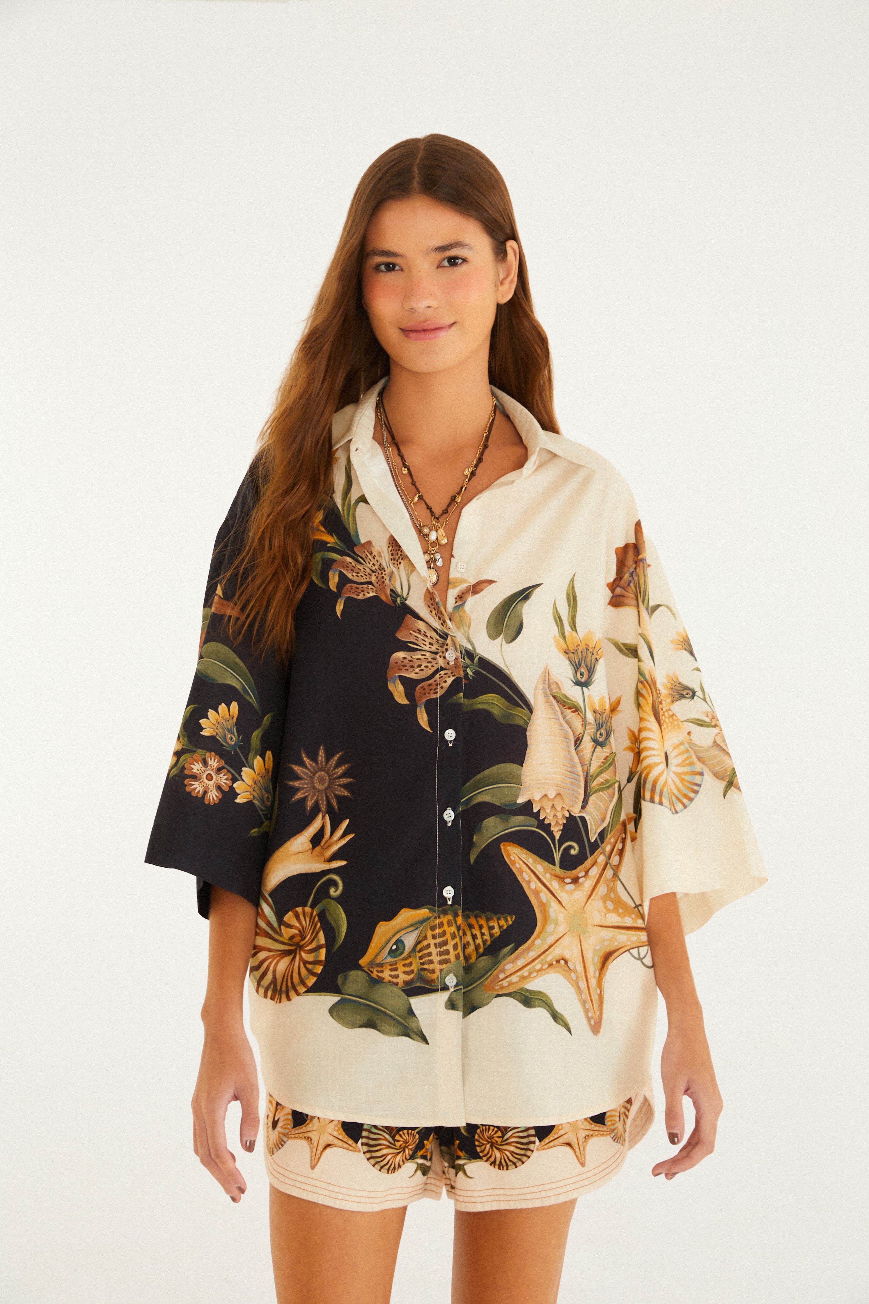 Camisa Estampada Concha Surreal
