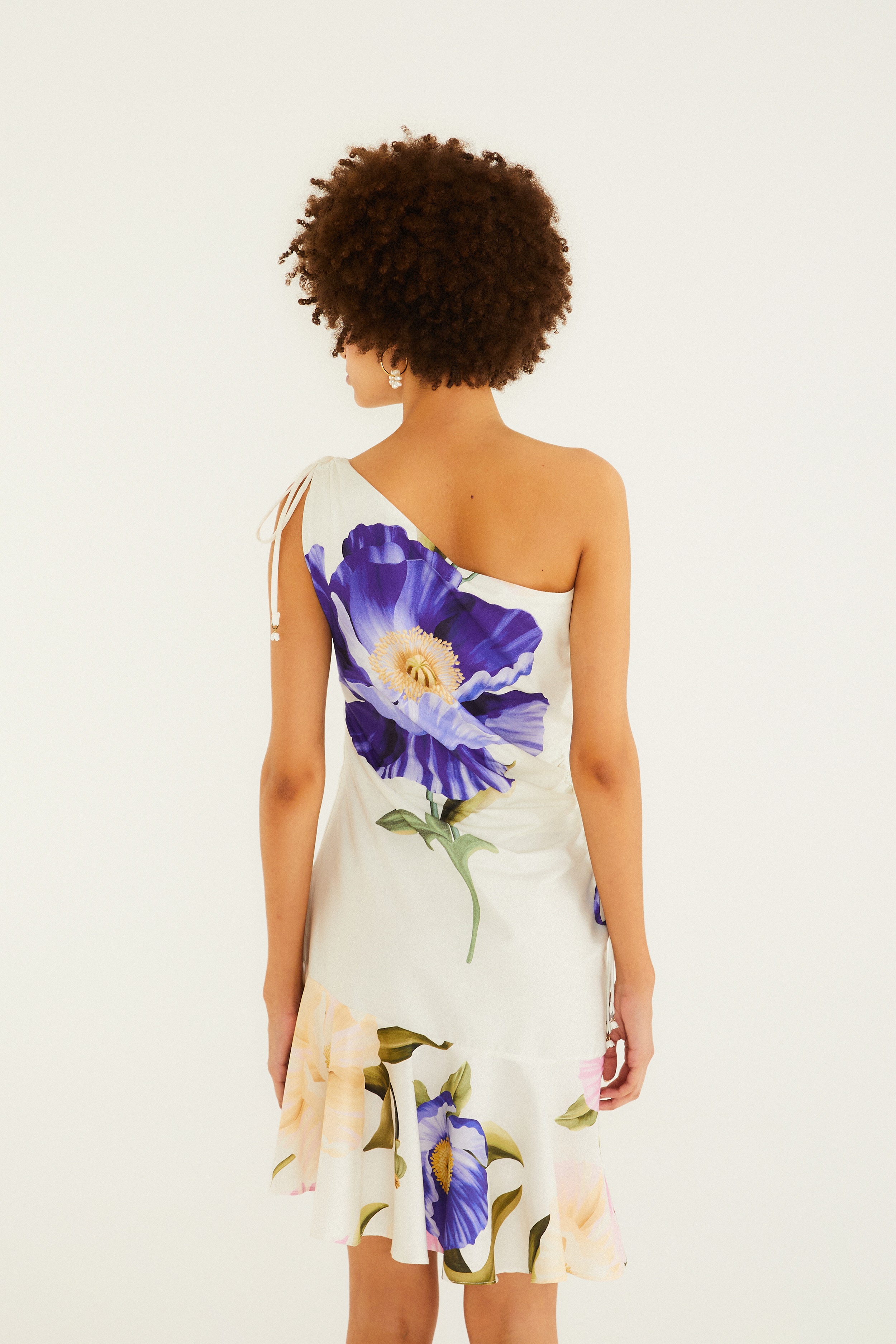 Vestido Curto Estampado Lola Buquê