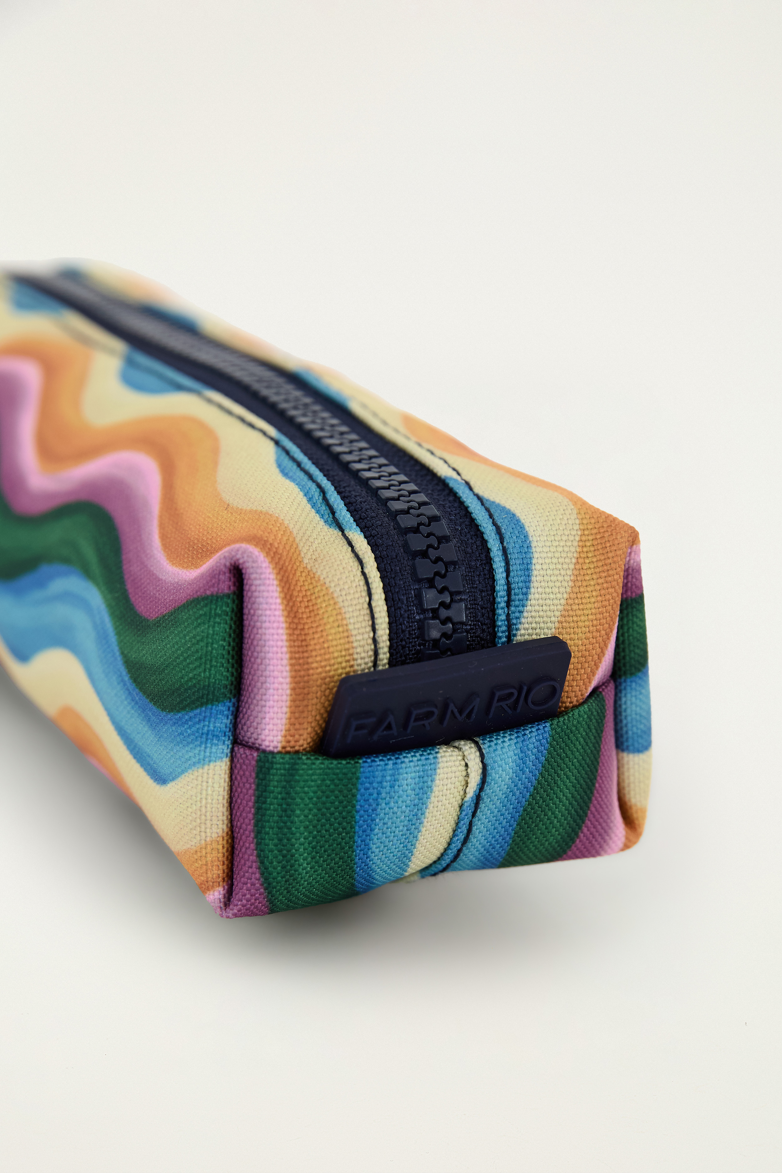 358306_56274_4-MINI-NECESSAIRE-ORA-BOLAS-ONDAS