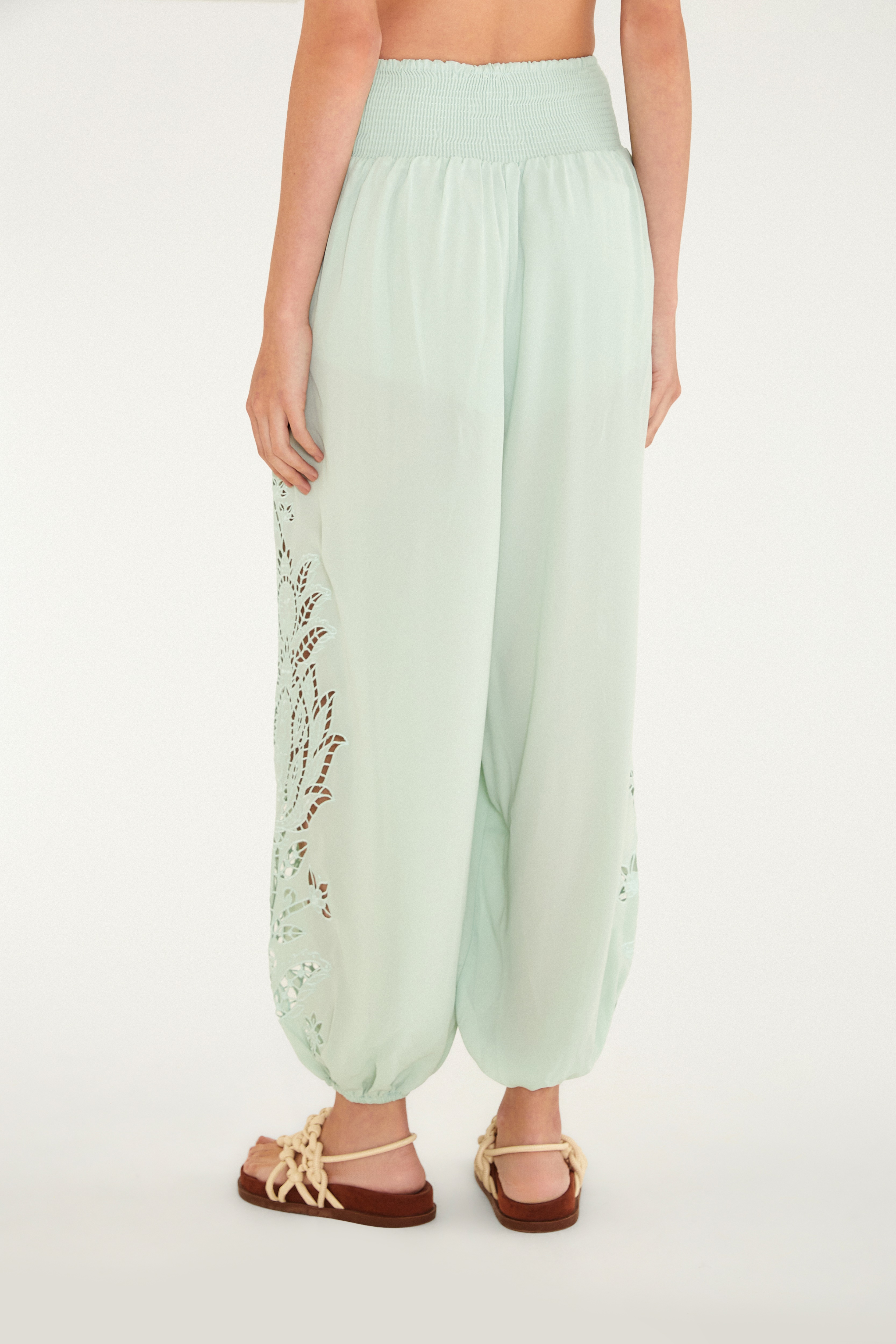 Calça Aladim Richelieu Tulipas