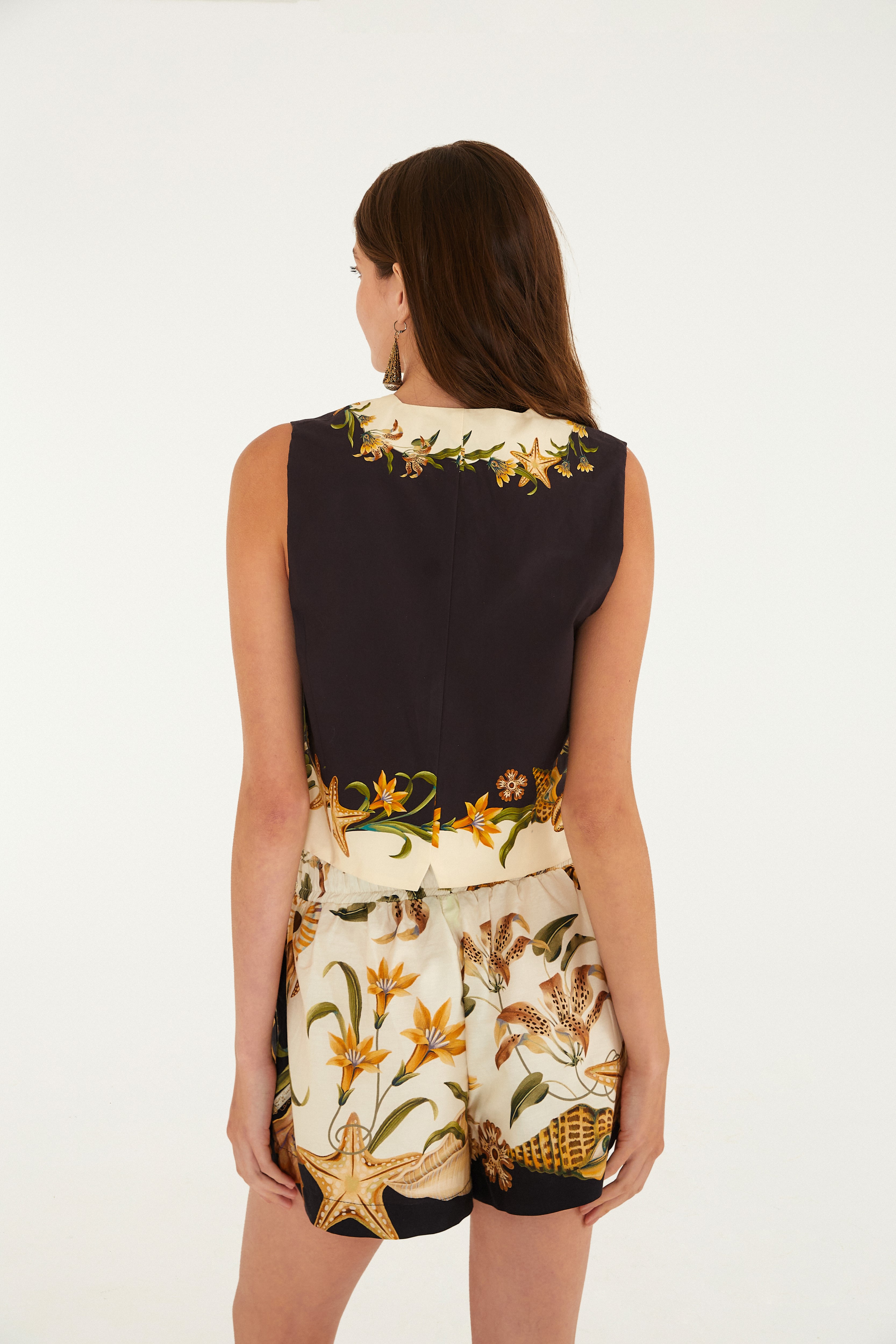 Short Estampado Moldura Conchas