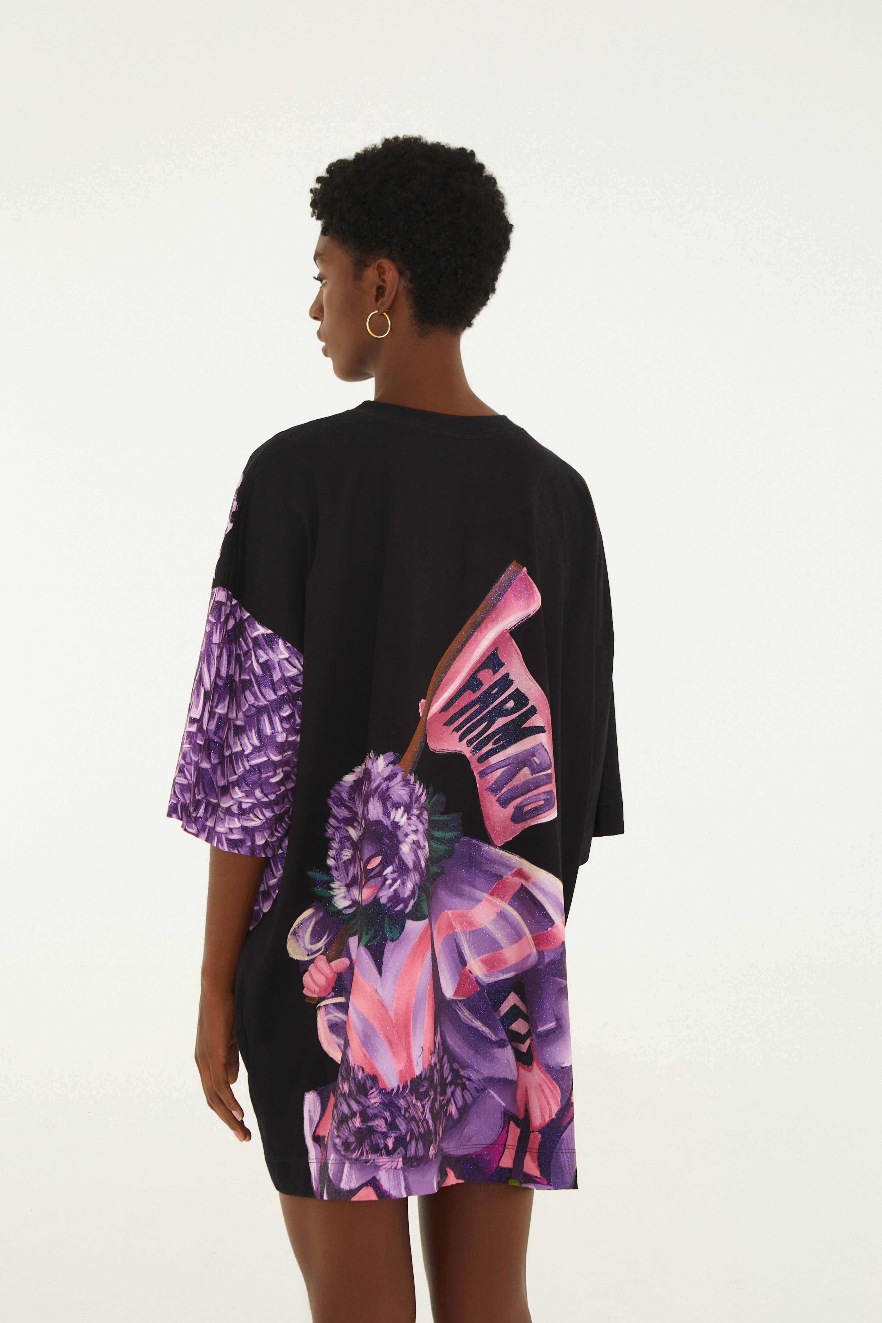 Vestido T-Shirt Estampado Turmas