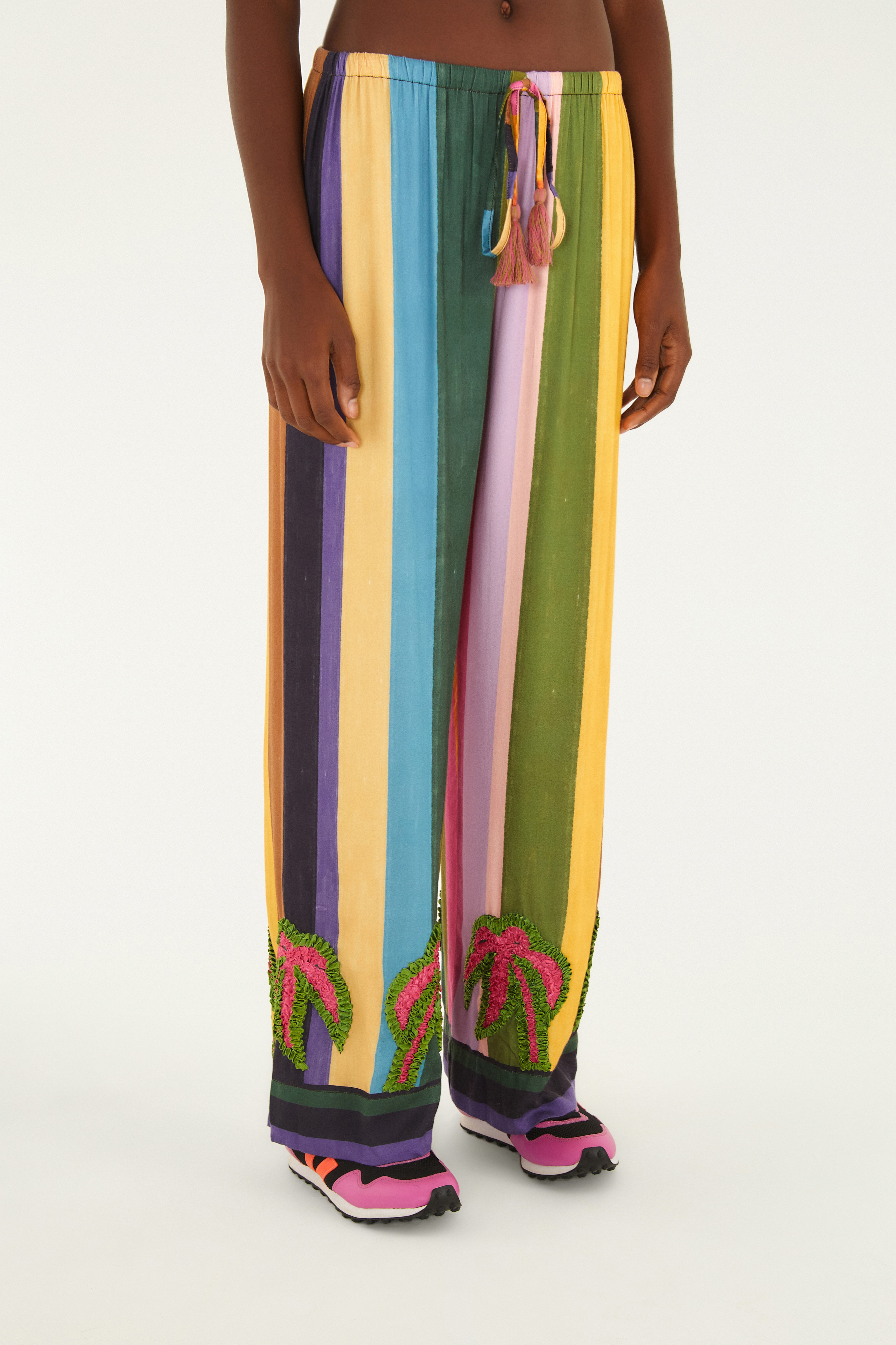 Calça Listra Essência Bordado