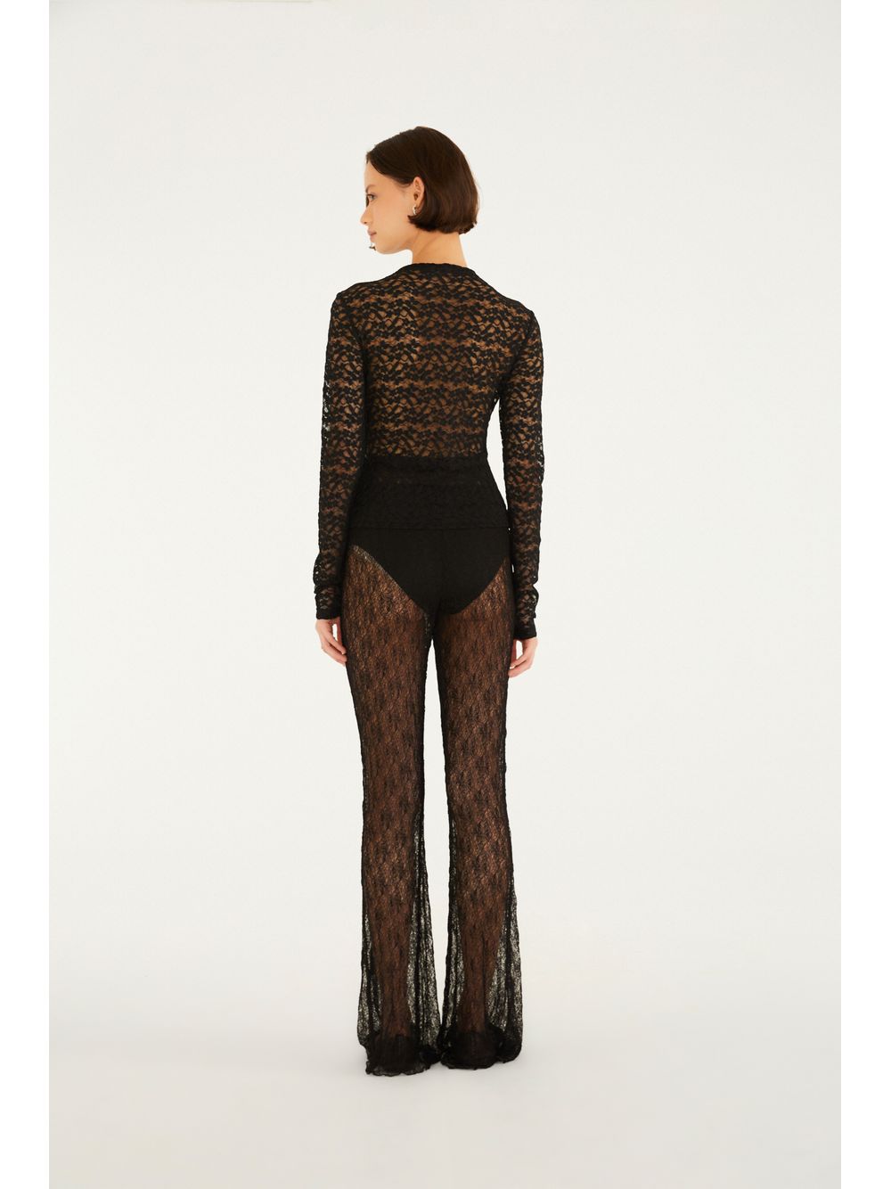 Farm — Calça Flare Artesanal Rendado