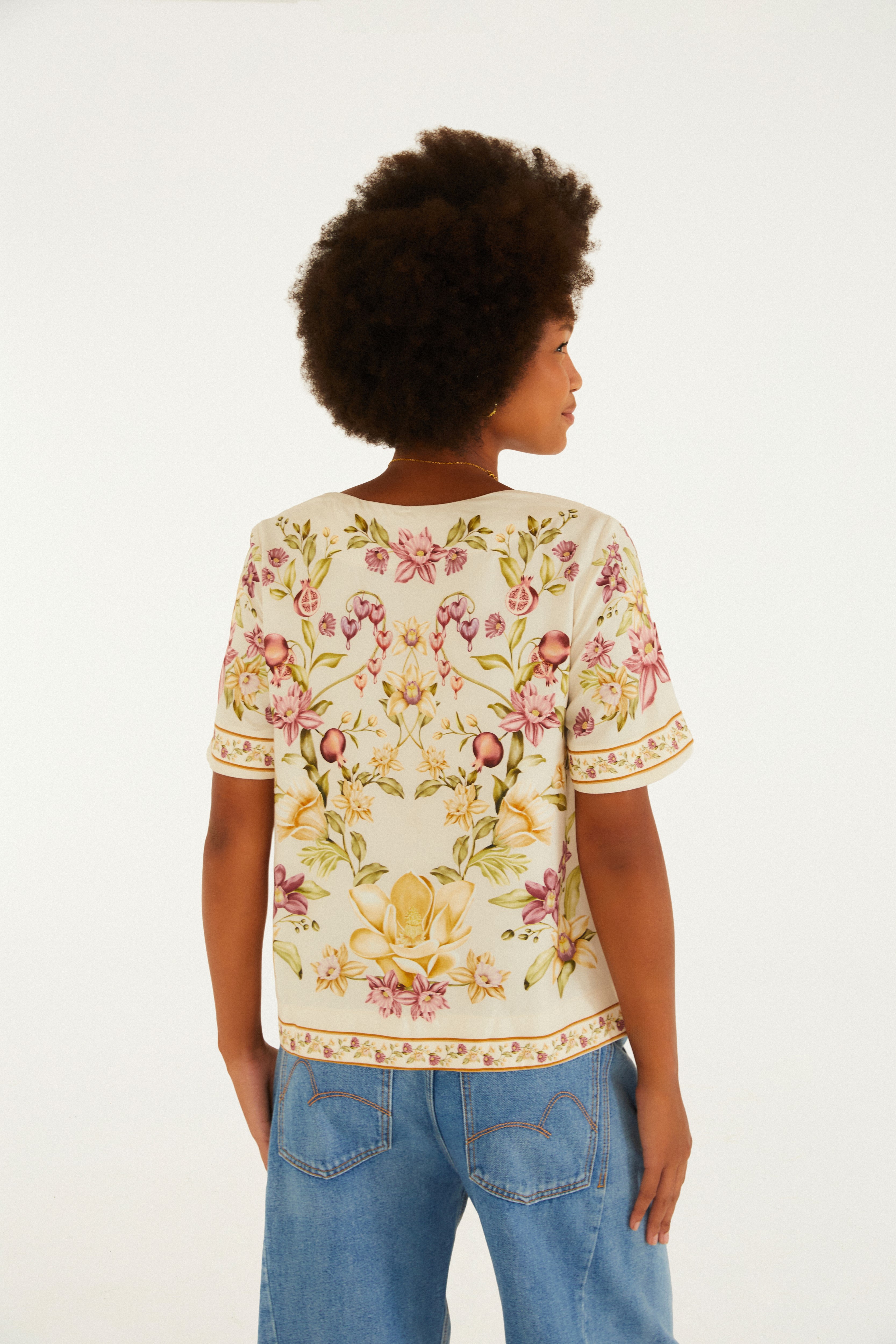 T-Shirt Estampada Flor De Romã