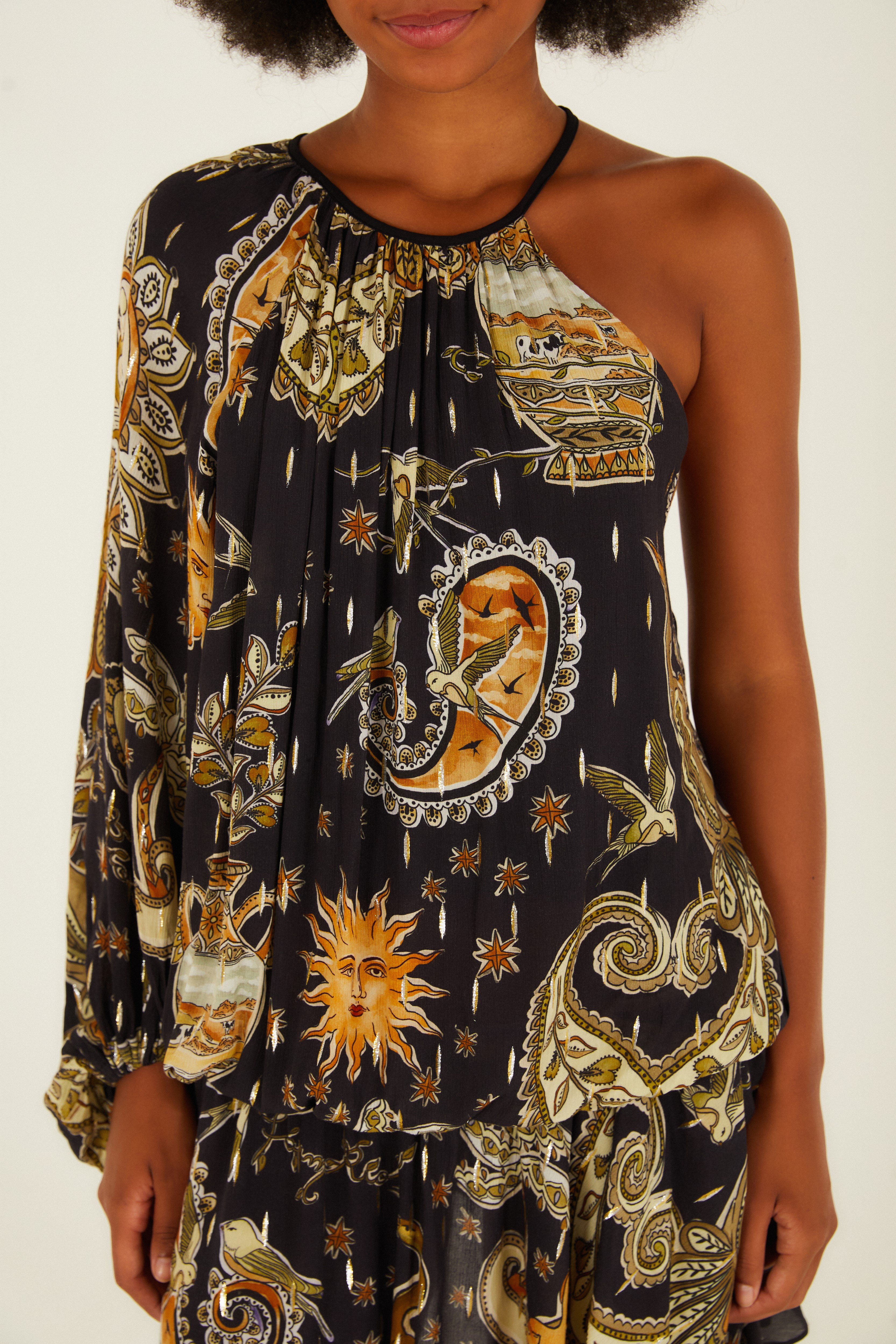 Vestido Curto Estampado Reino Místico Preto