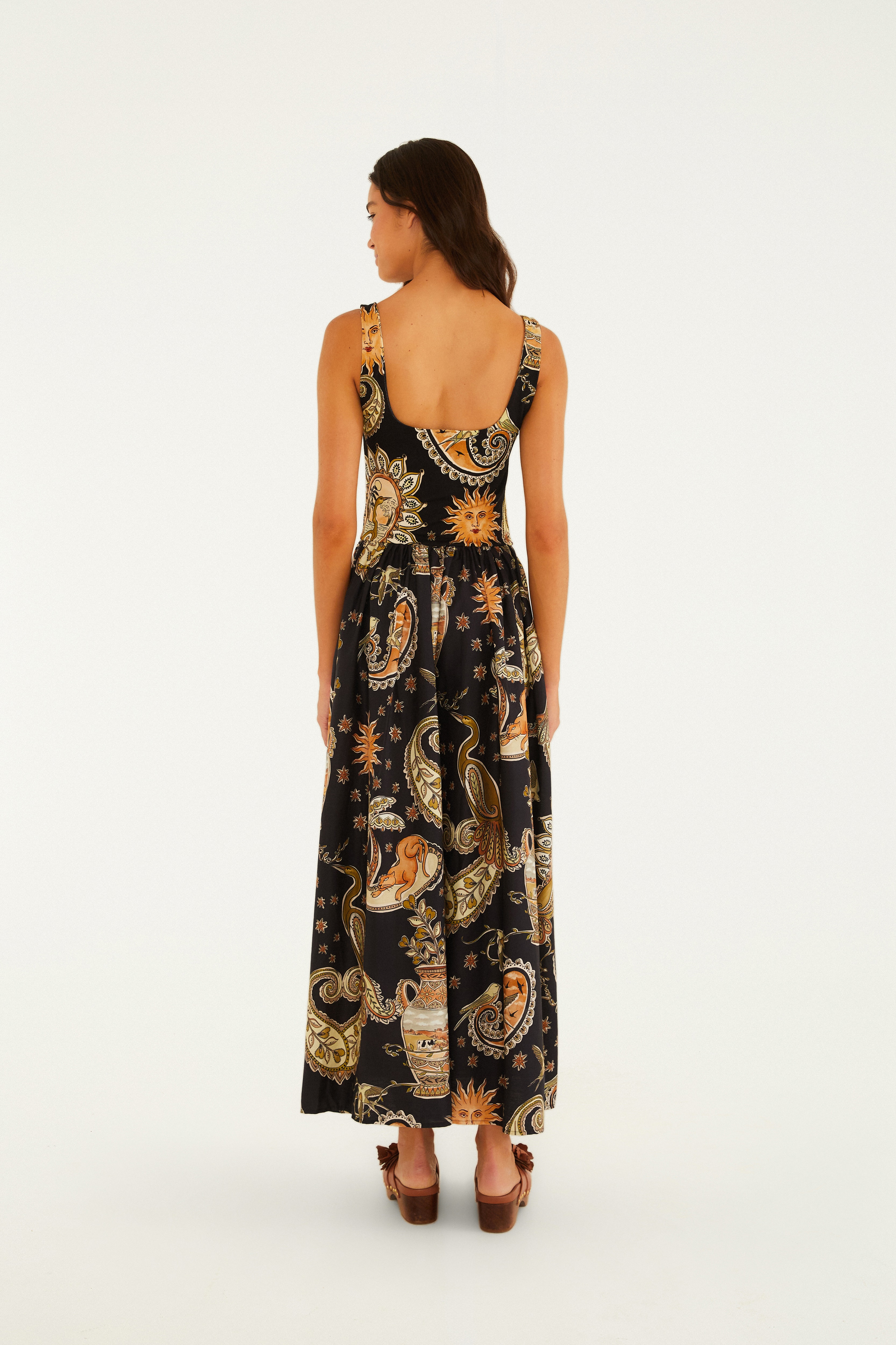 Vestido Estampado Reino Místico