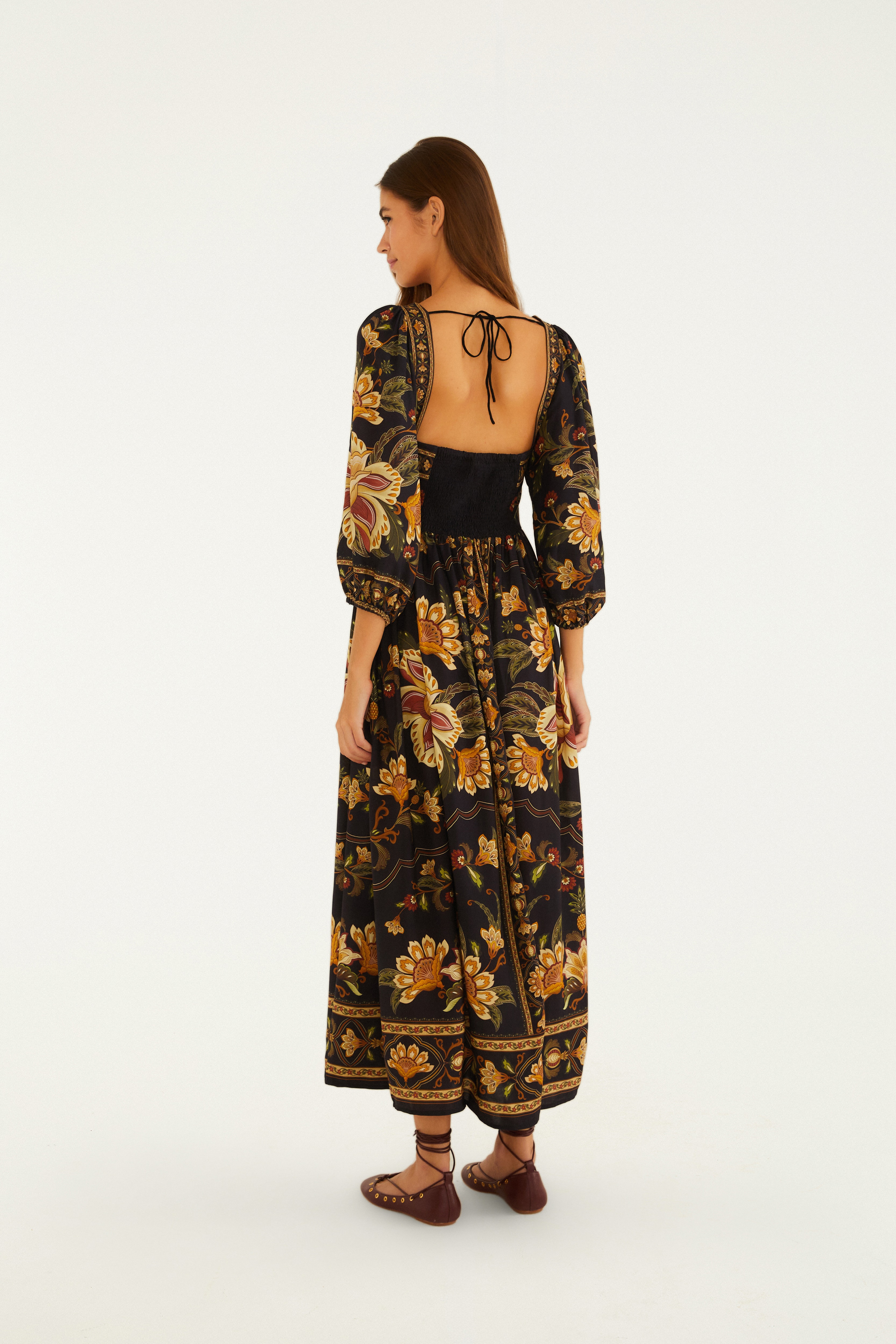 Vestido Cropped Estampado Jardim Majestoso