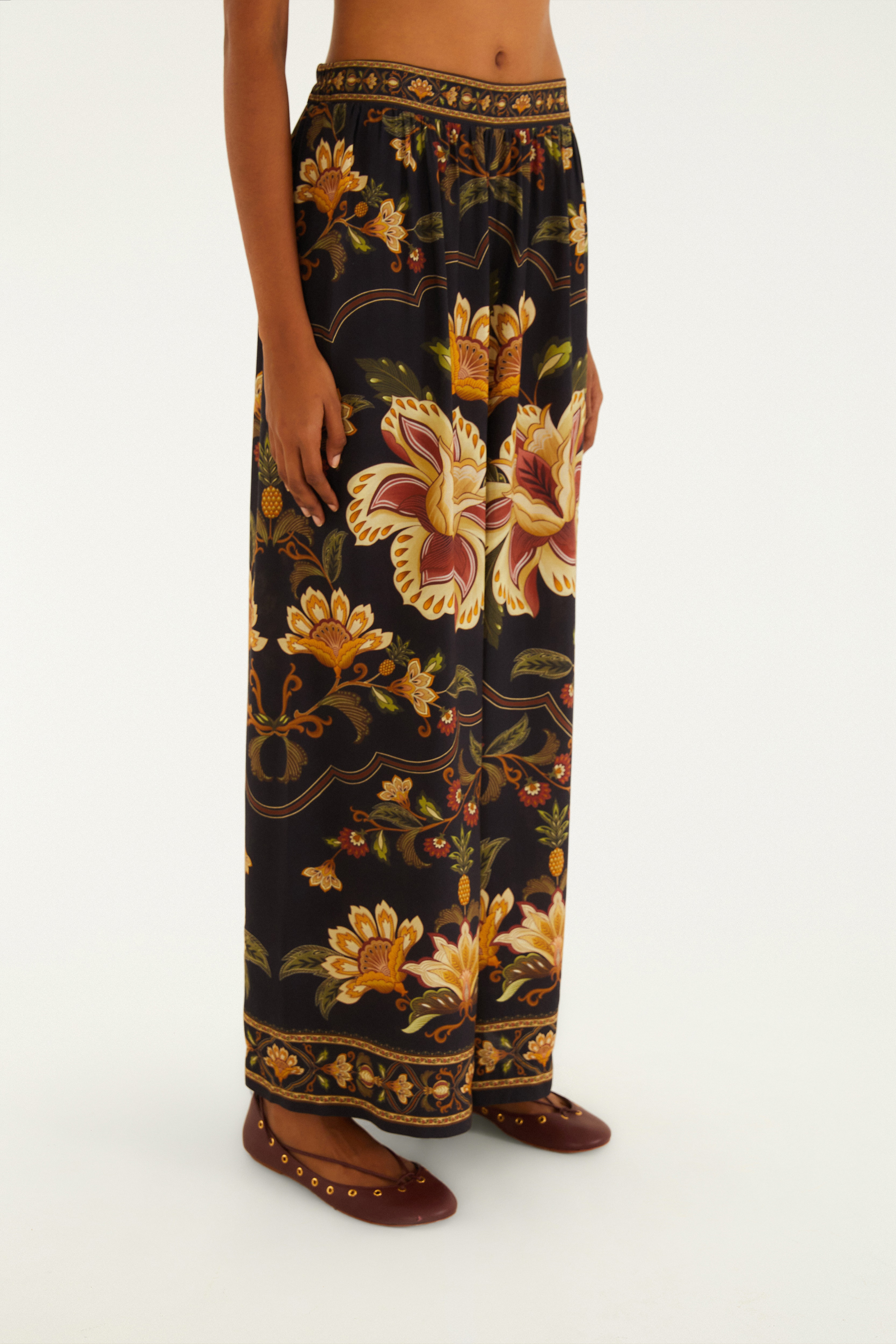 Calça Estampada Jardim Majestoso