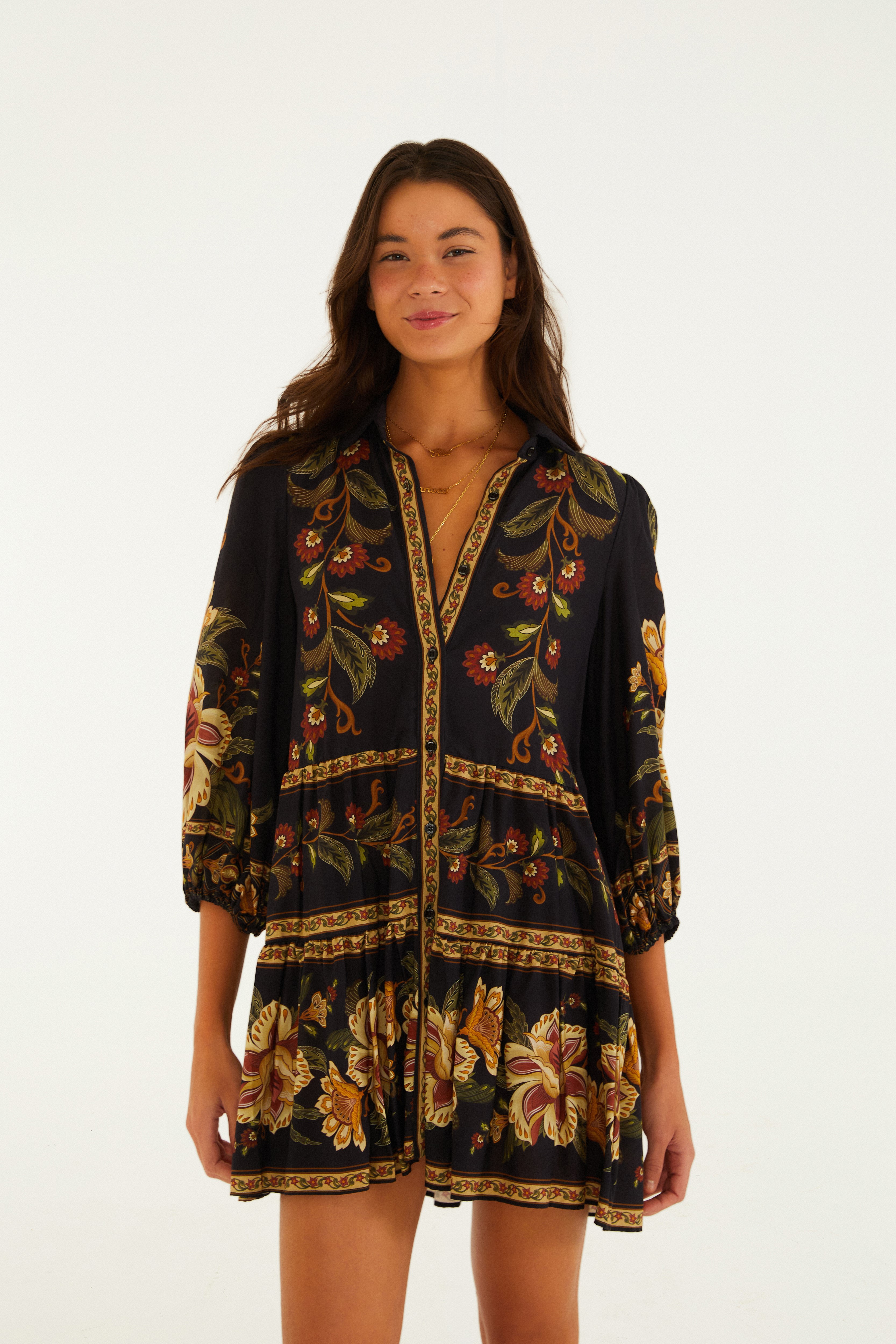 Vestido Curto Manga Estampado Jardim Majestoso