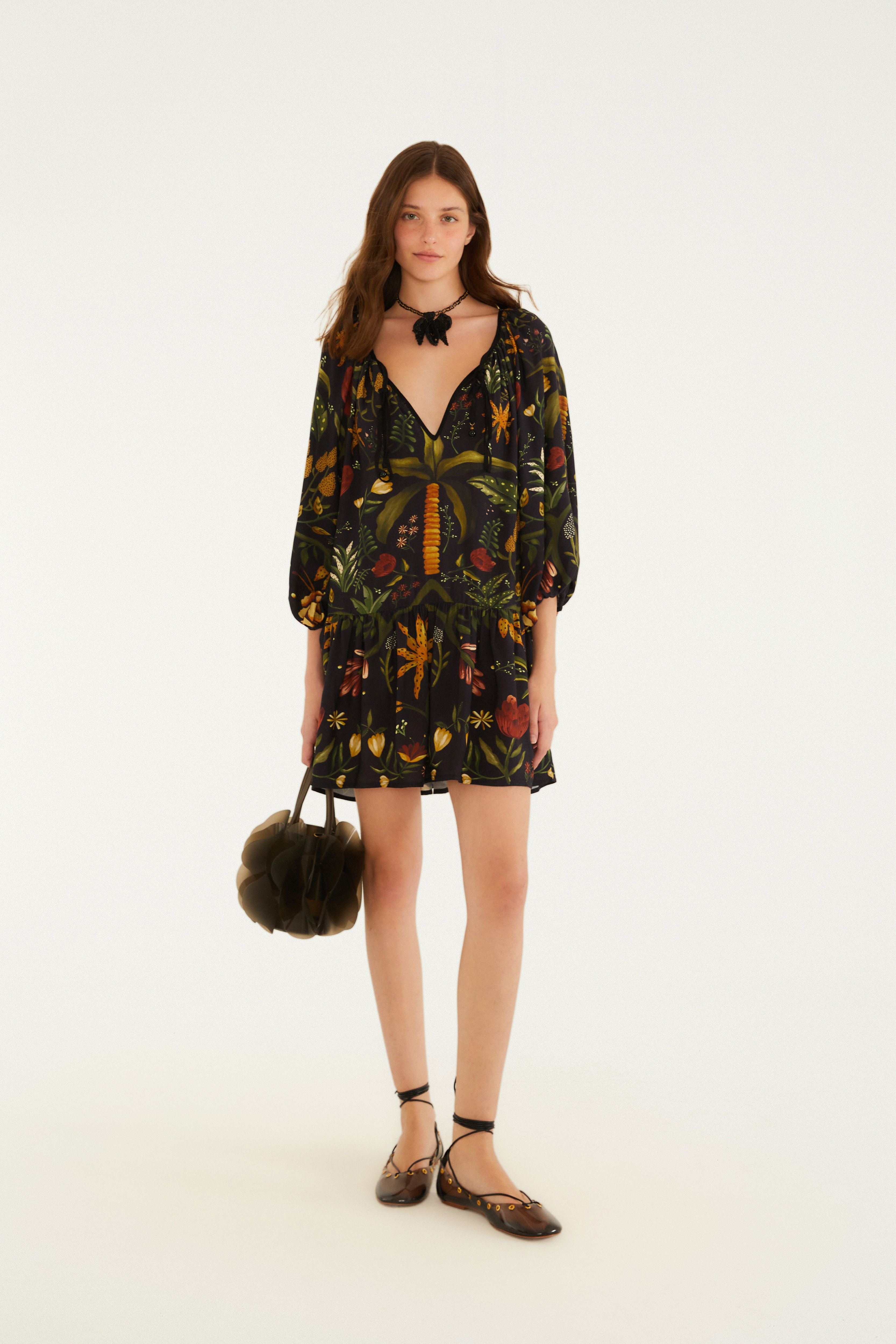 Vestido Curto Estampado Inverno Tropical
