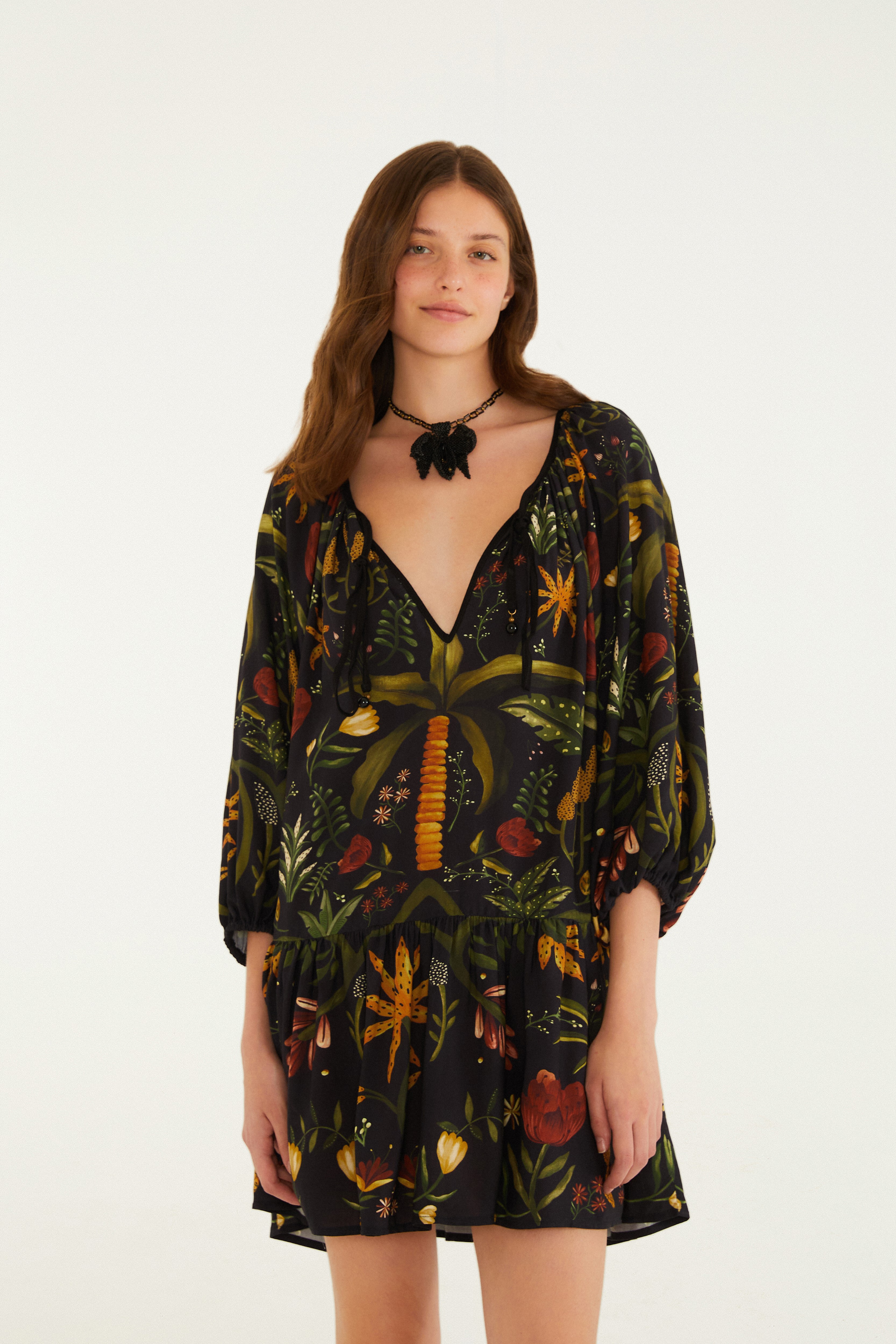 Vestido Curto Estampado Inverno Tropical