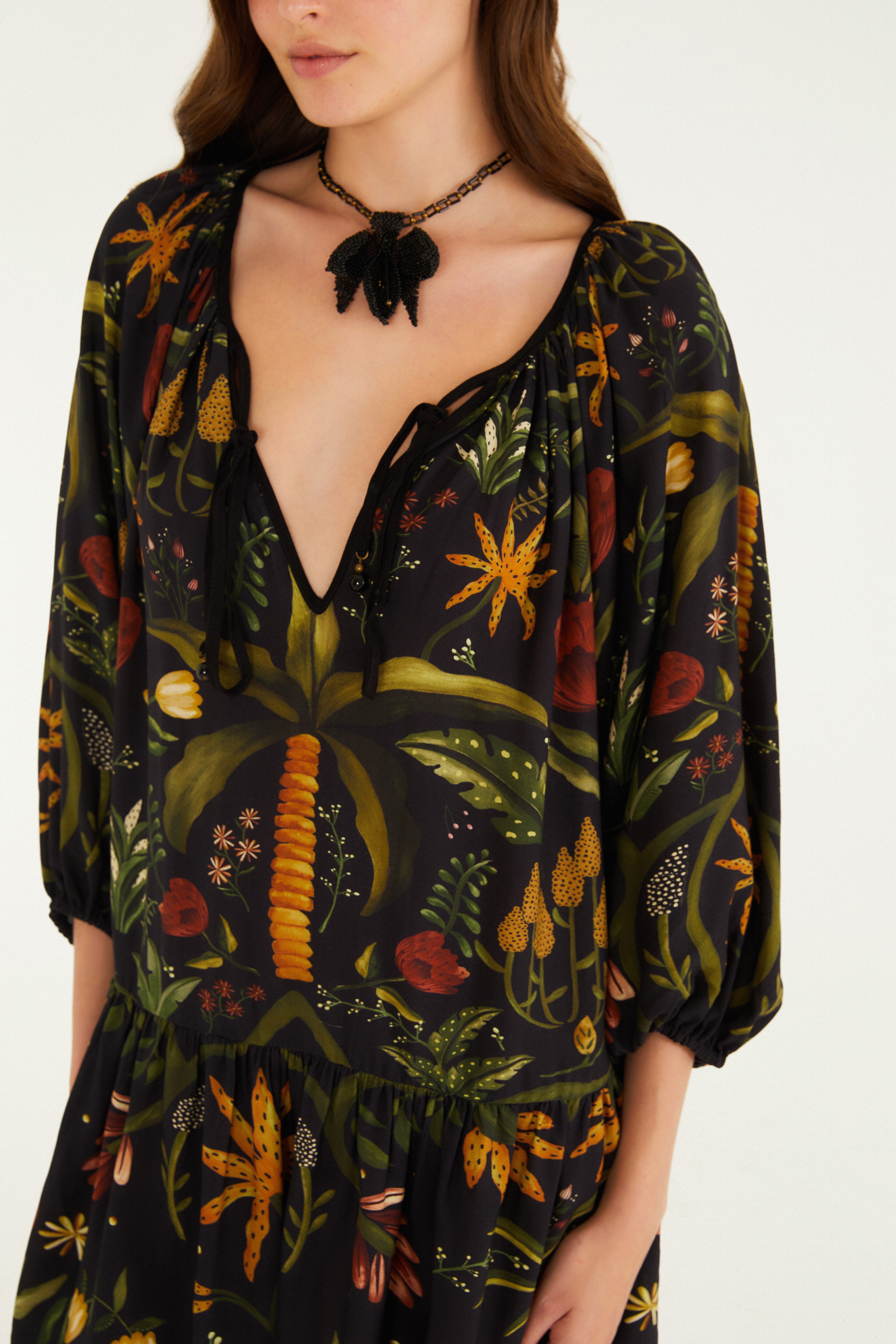 Vestido Curto Estampado Inverno Tropical