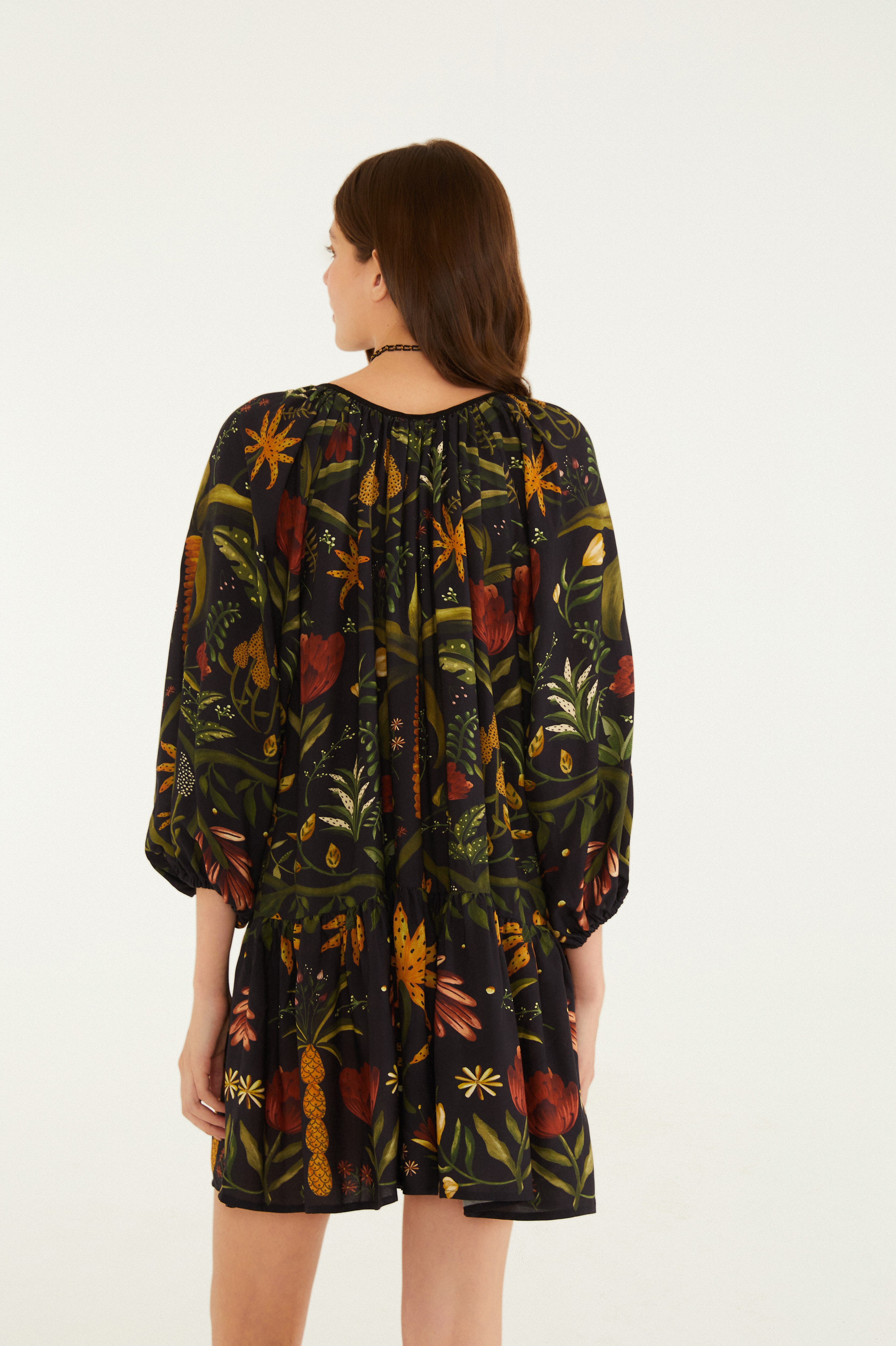 Vestido Curto Estampado Inverno Tropical