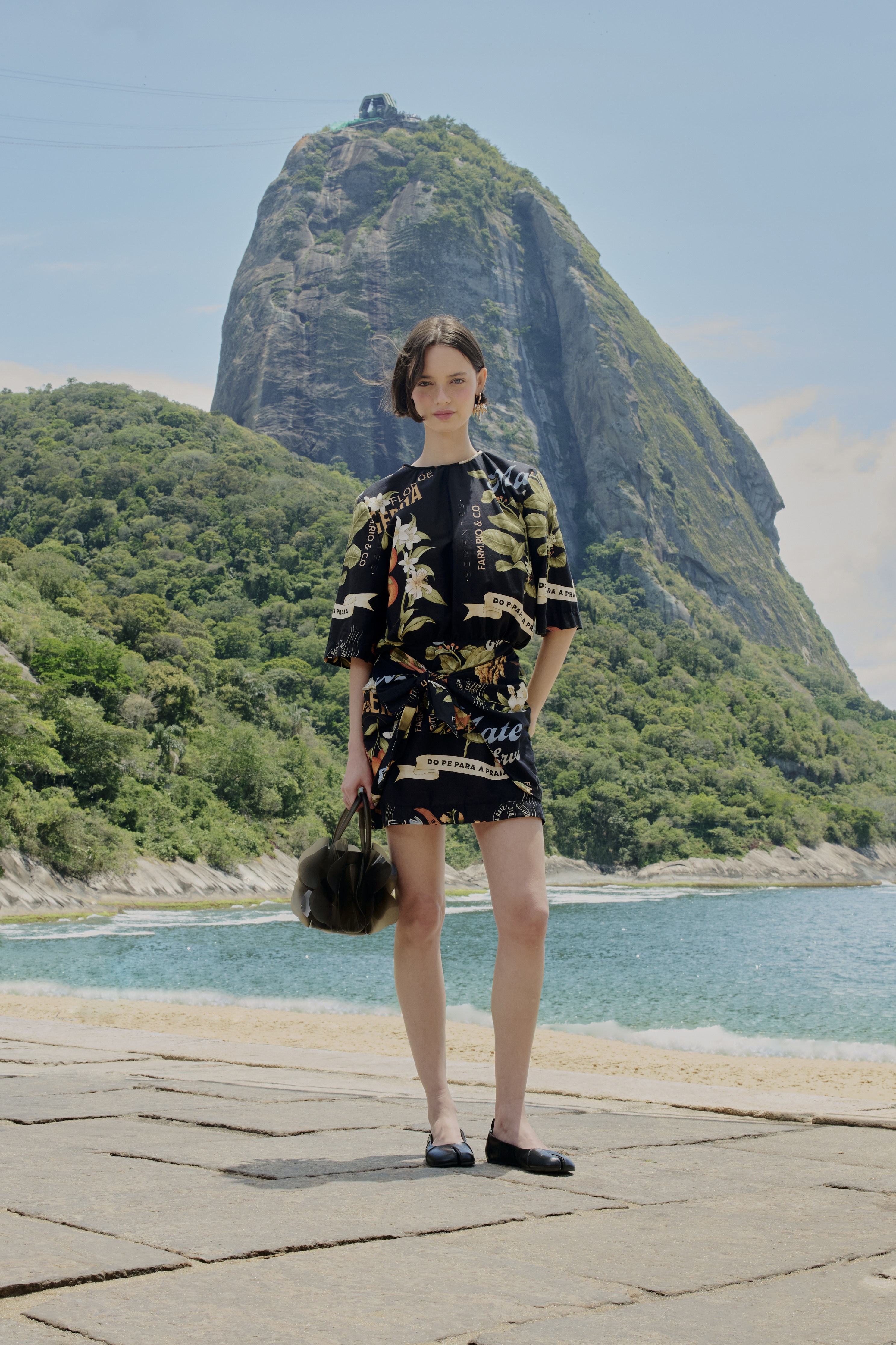 Vestido Curto Estampado Selos Do Brasil
