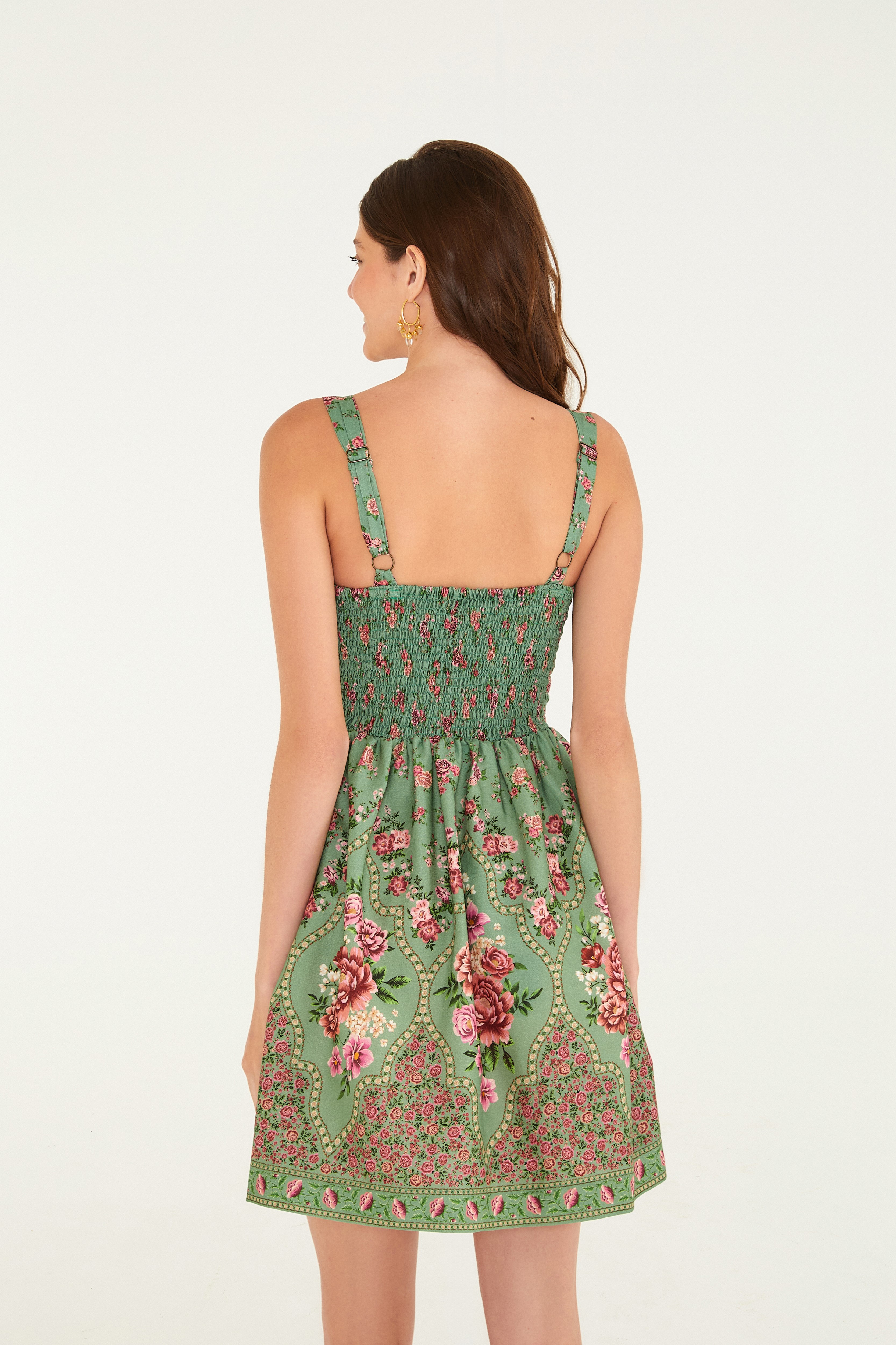 Vestido Curto Estampado Romance