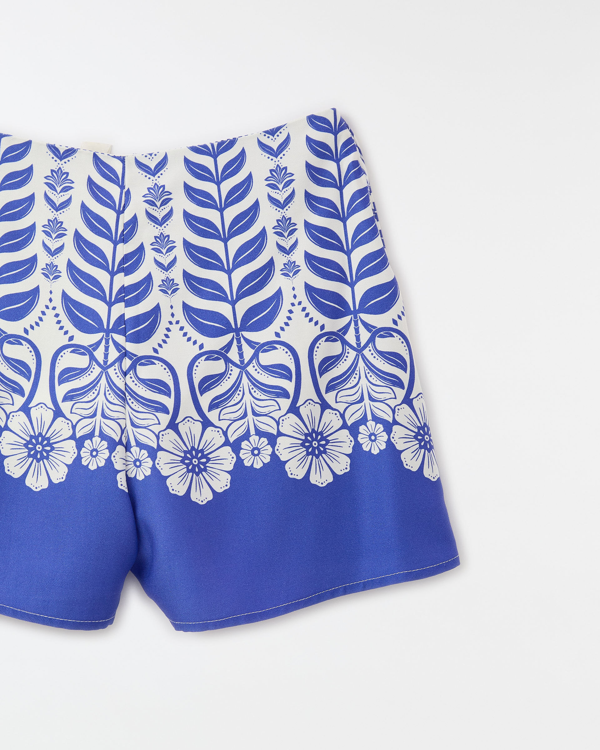 Short Esplendor Tropical e
