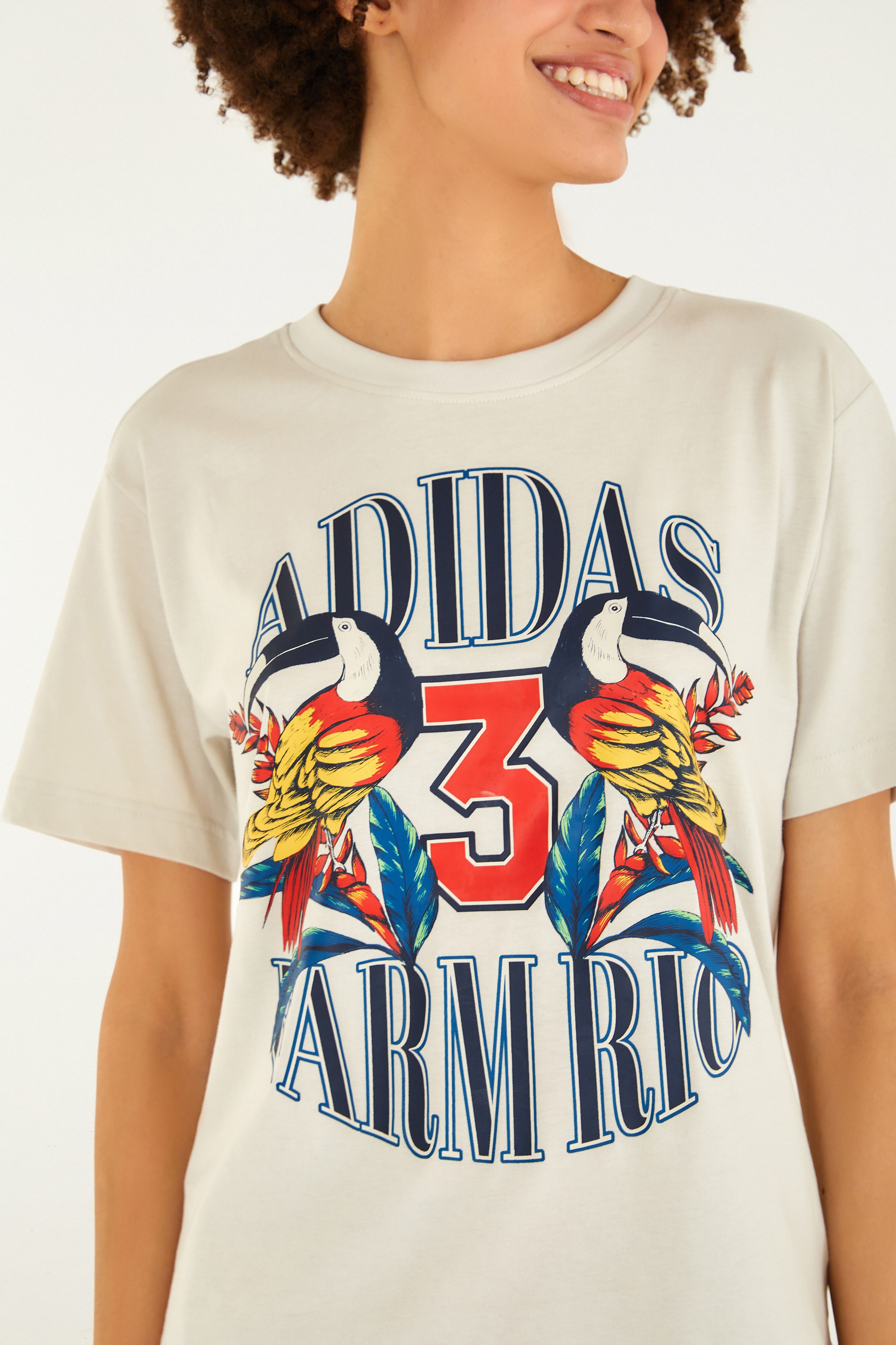 T-Shirt Adidas Macaws Off White