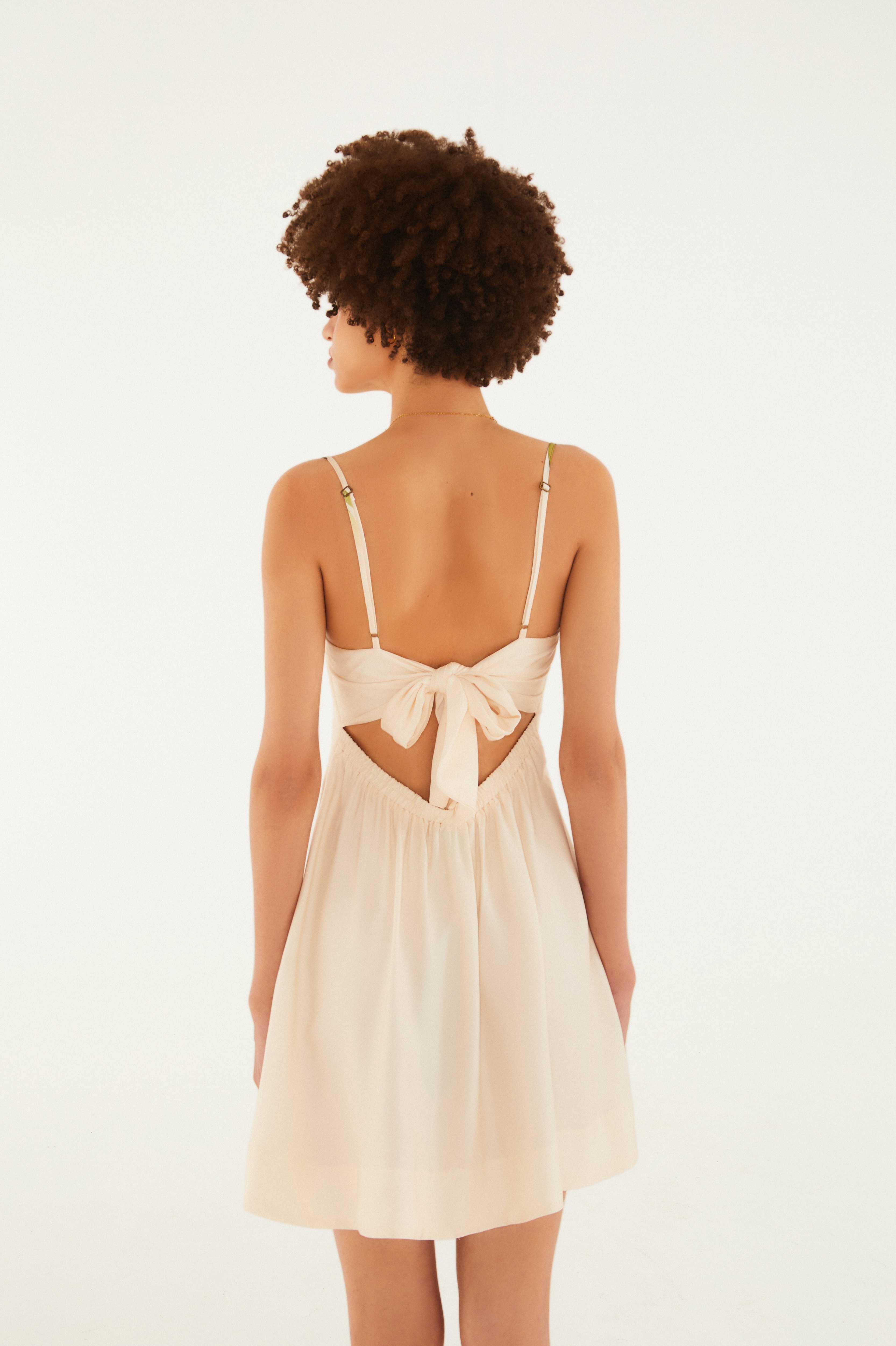Vestido Curto Estampado Floral Orquídea