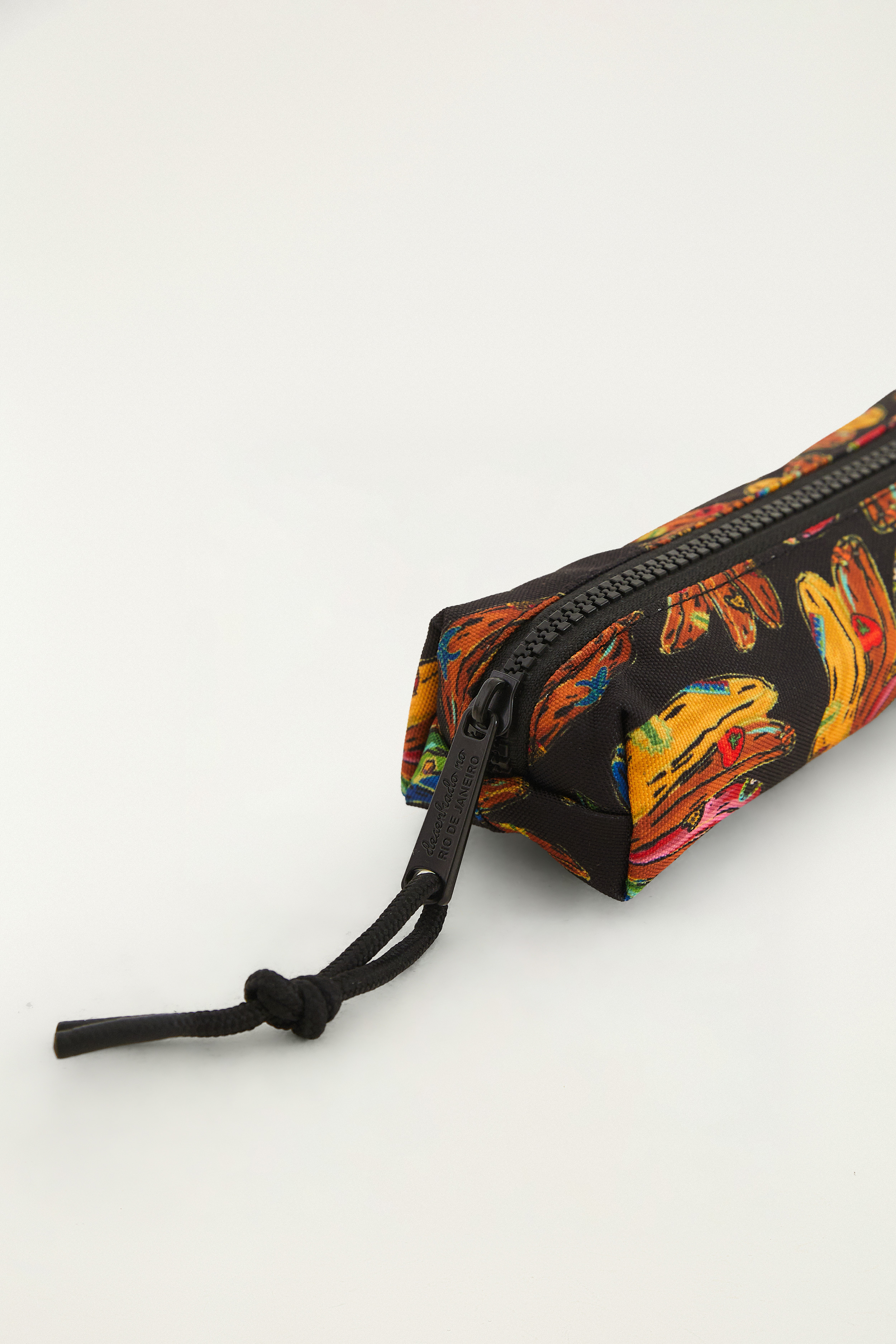366211_57346_4-MINI-NECESSAIRE-ORA-BOLAS-BANANA-PATCH