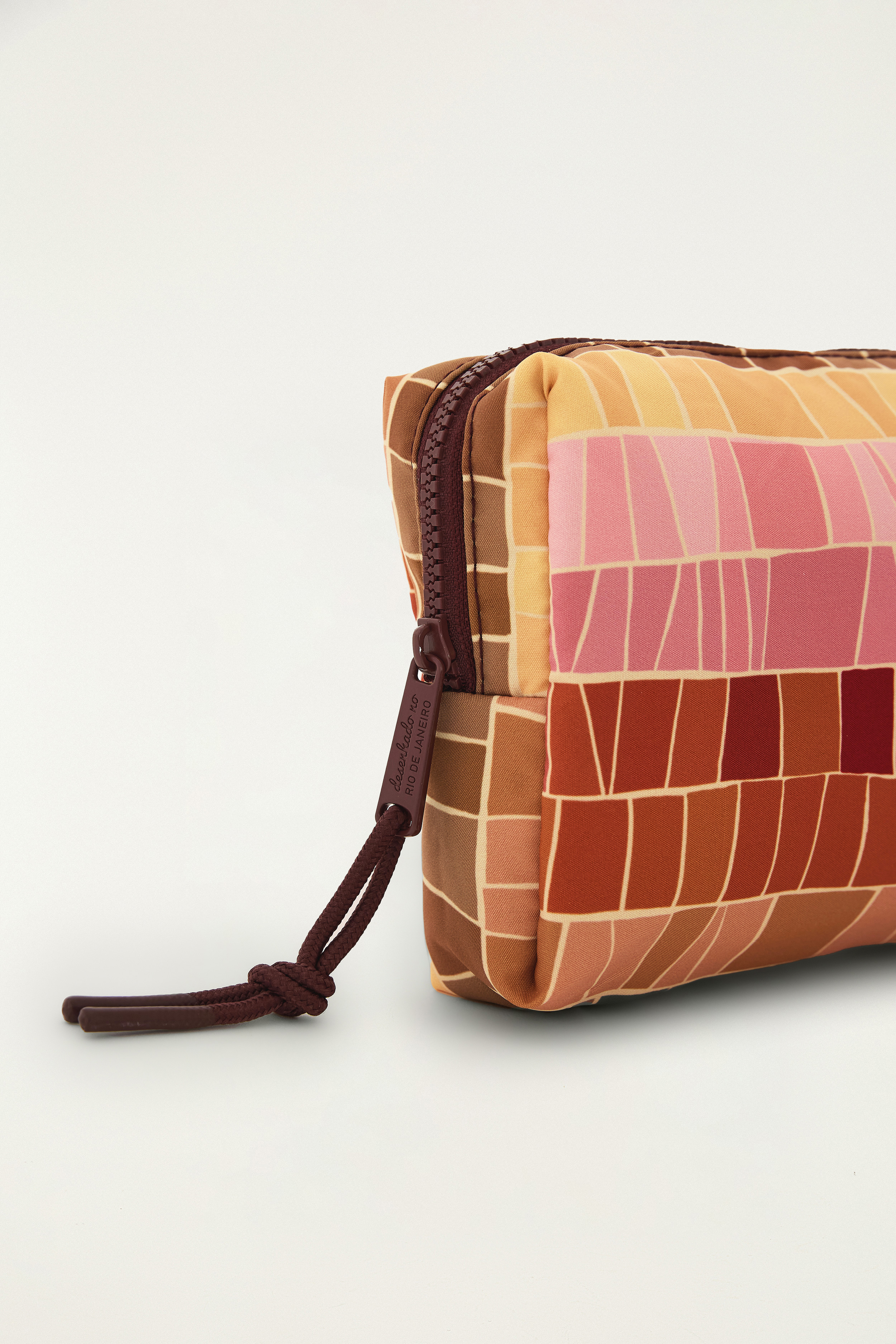 359838_56294_4-NECESSAIRE-ORA-BOLAS-M-LISTRA-MOSAICO