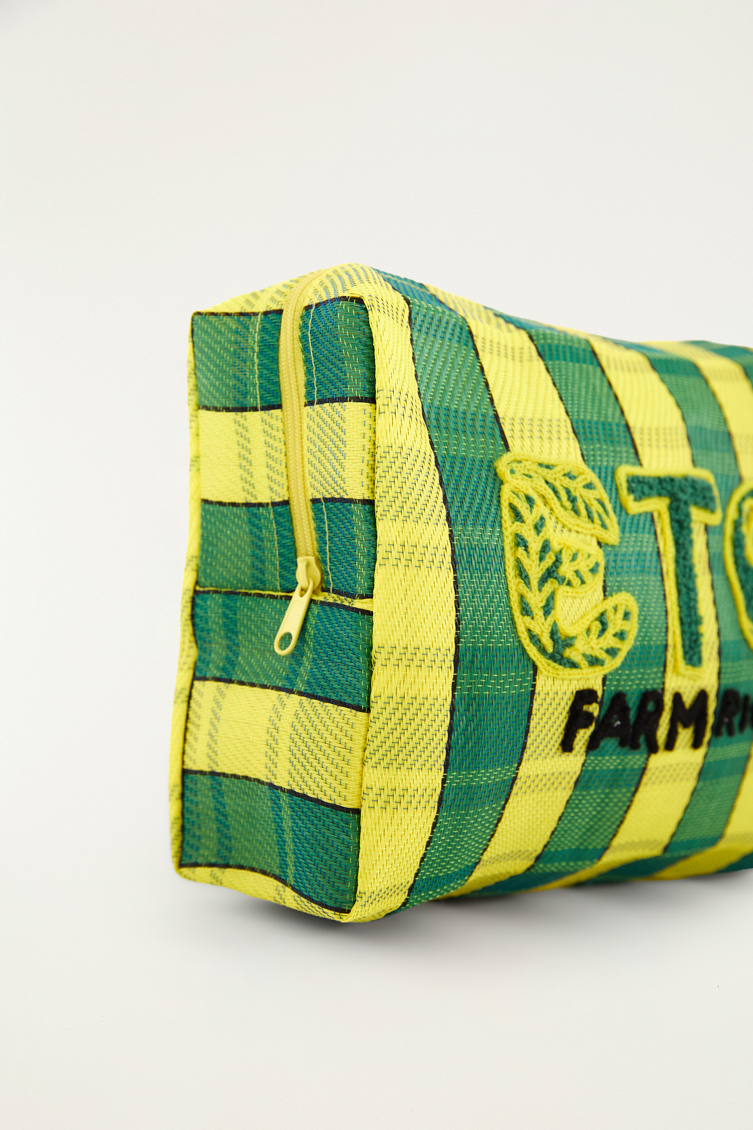 366794_7526_4-NECESSAIRE-RAFIA-MULTICOLOR-COPA