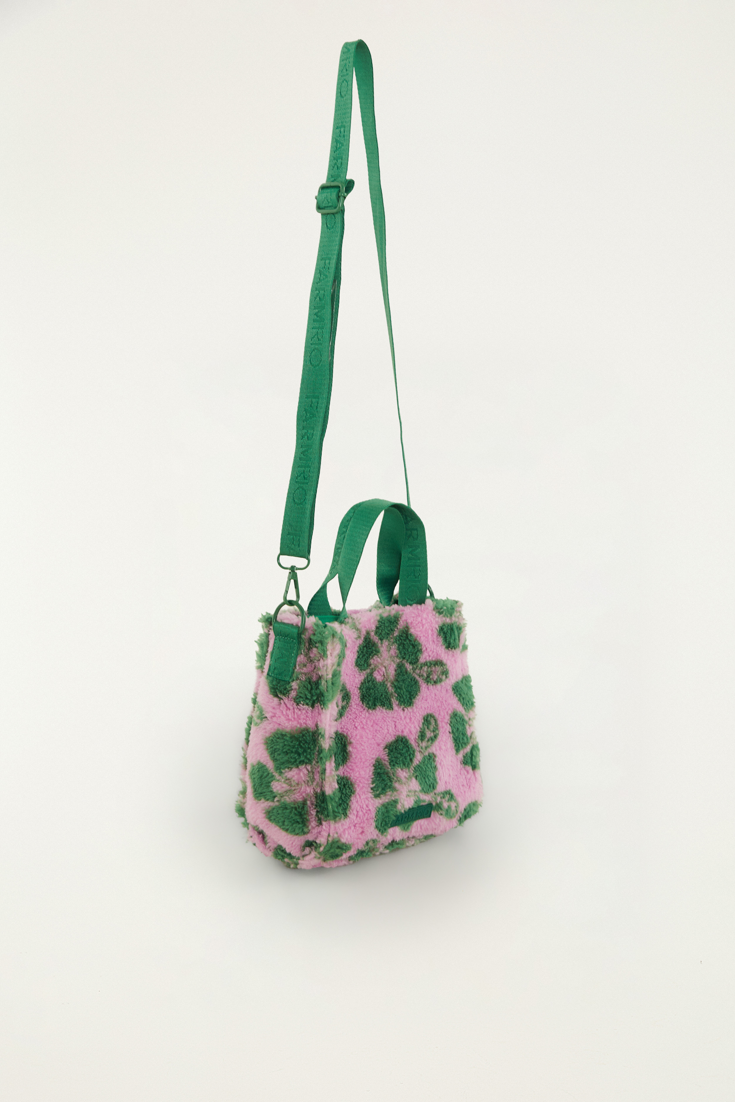 364485_57409_4-BOLSA-MIMO-FLEECE-HIBISCO-LILAS