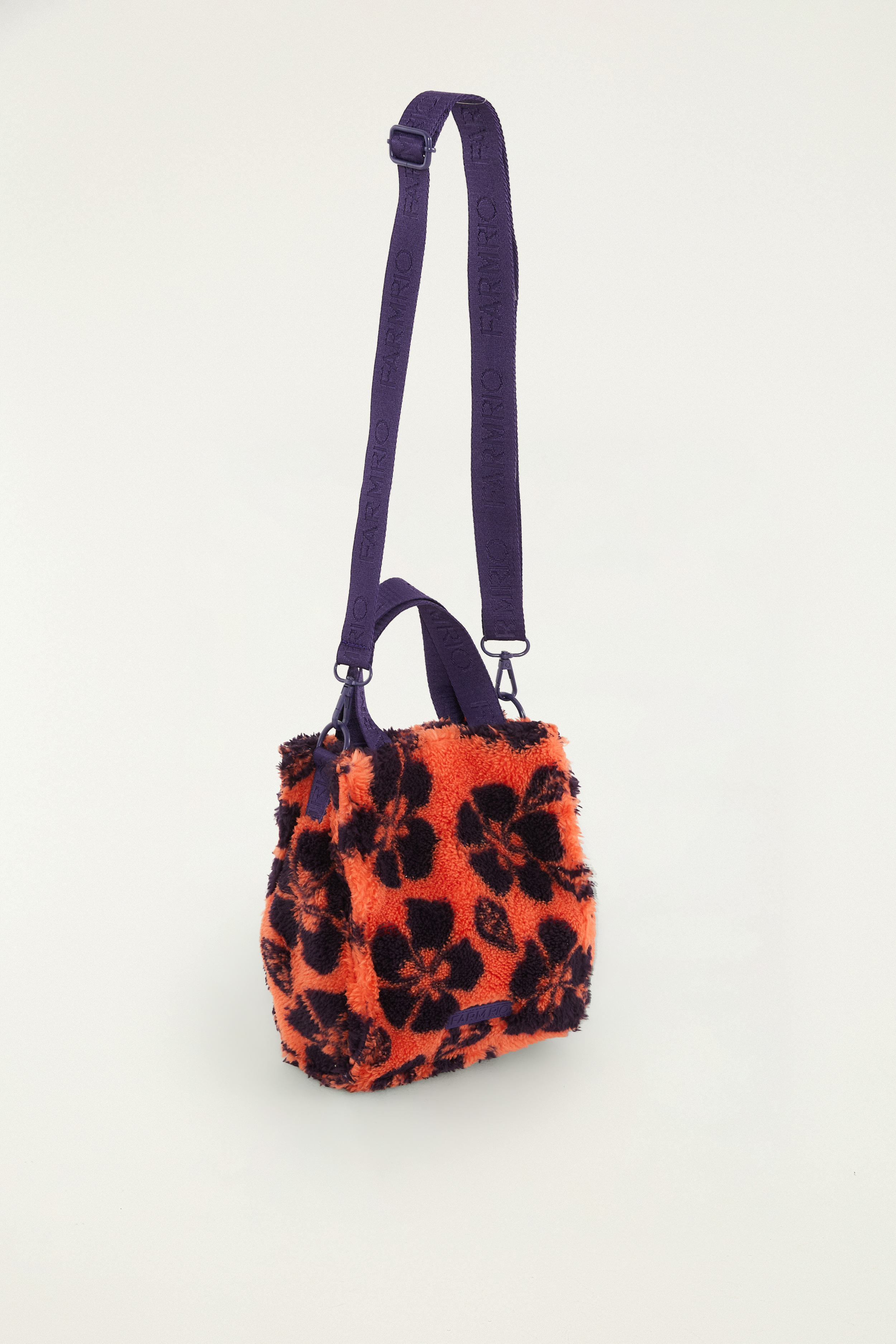 364487_57411_4-BOLSA-MIMO-FLEECE-HIBISCO-CORAL