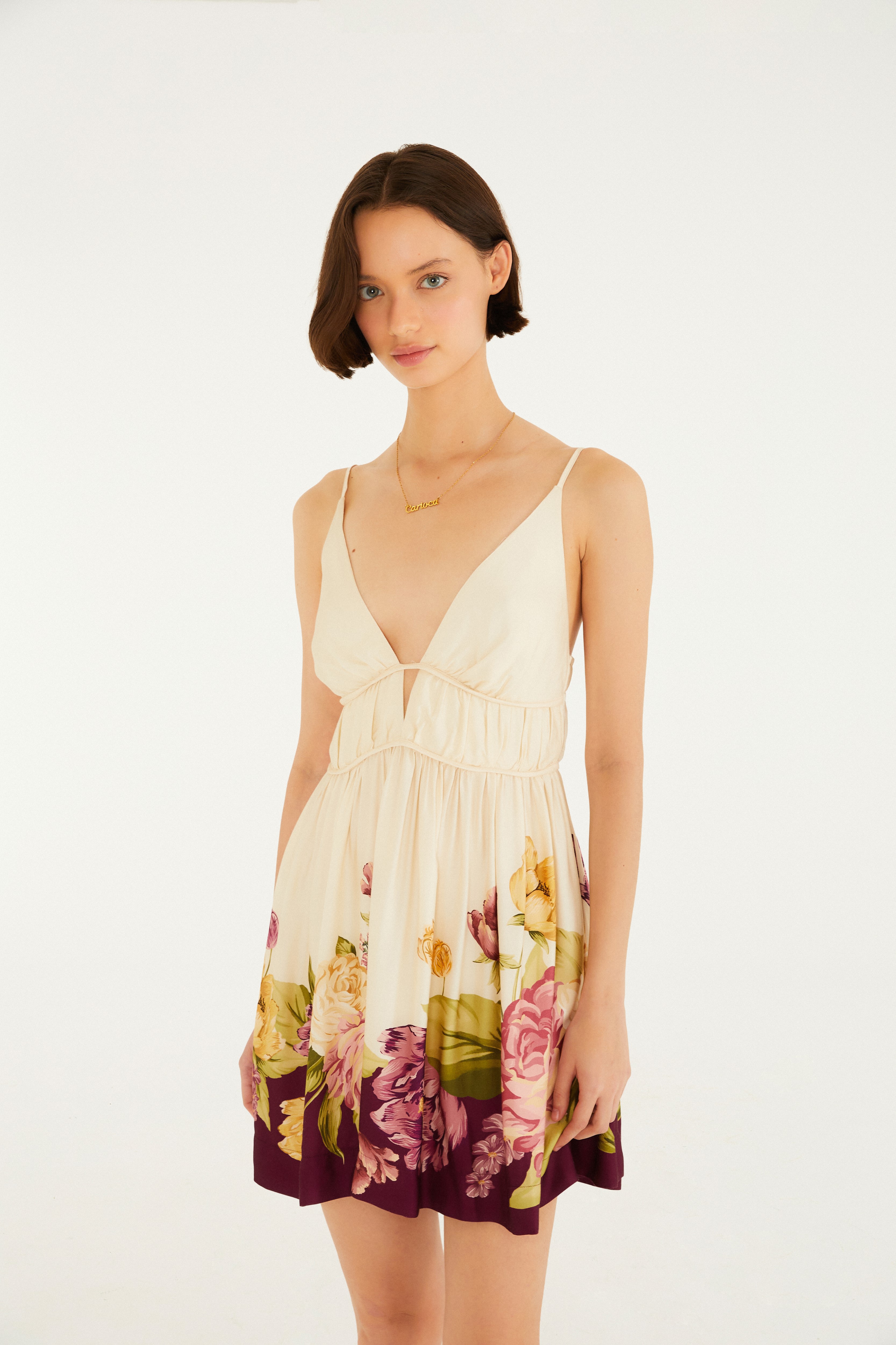 Vestido Curto Estampado Versalles