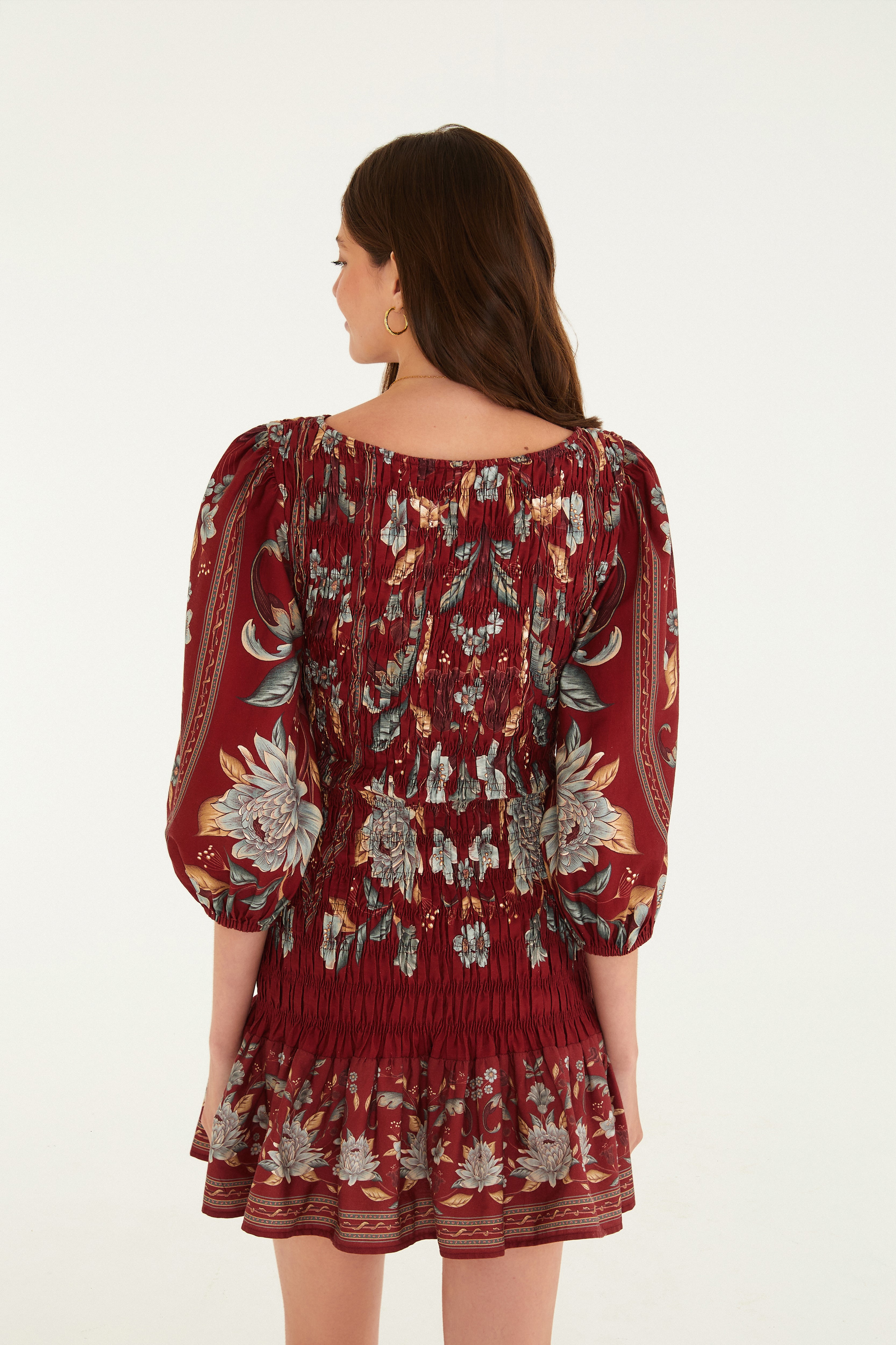 Vestido Curto Estampado Retrópico