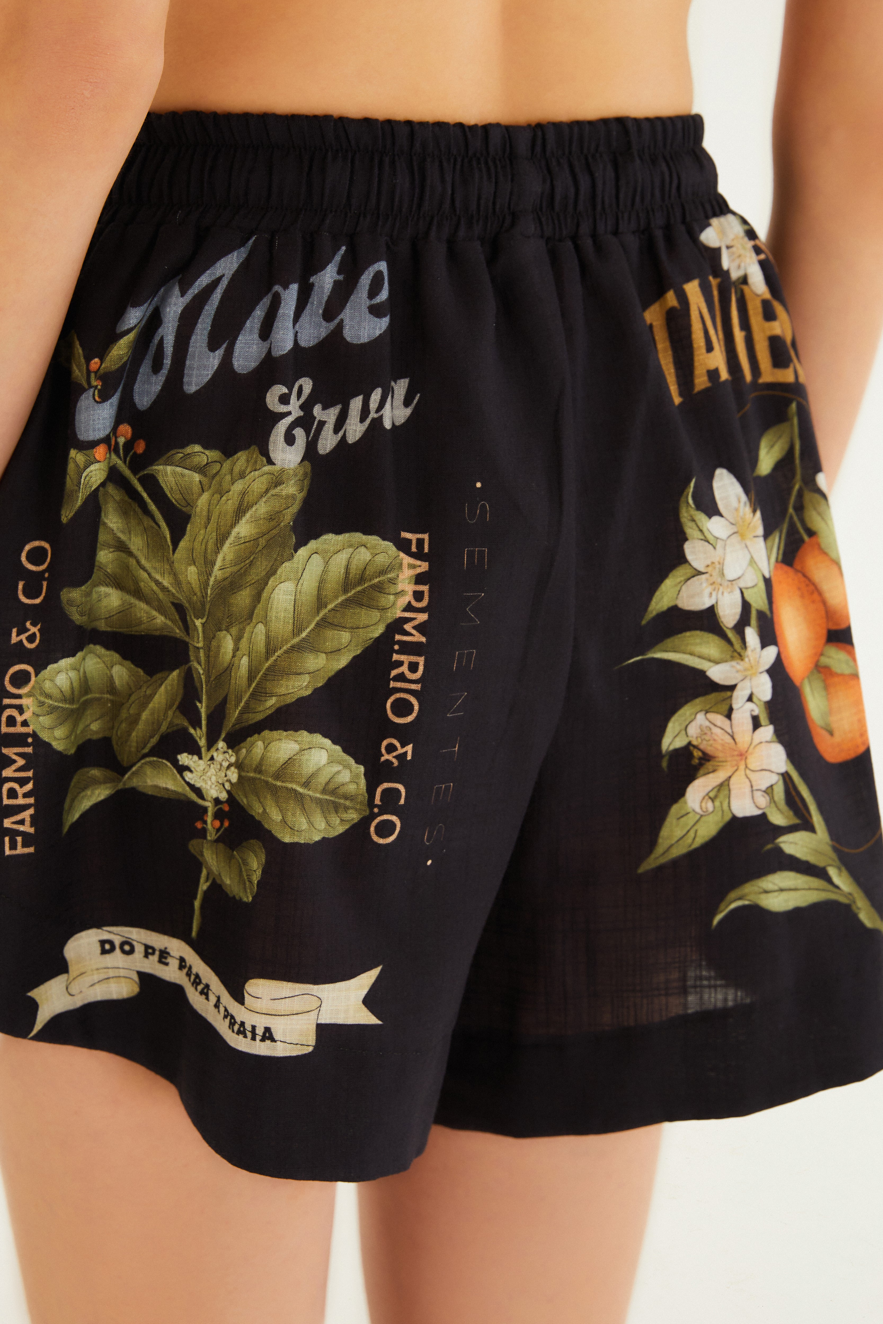 Short Estampado Selos Do Brasil