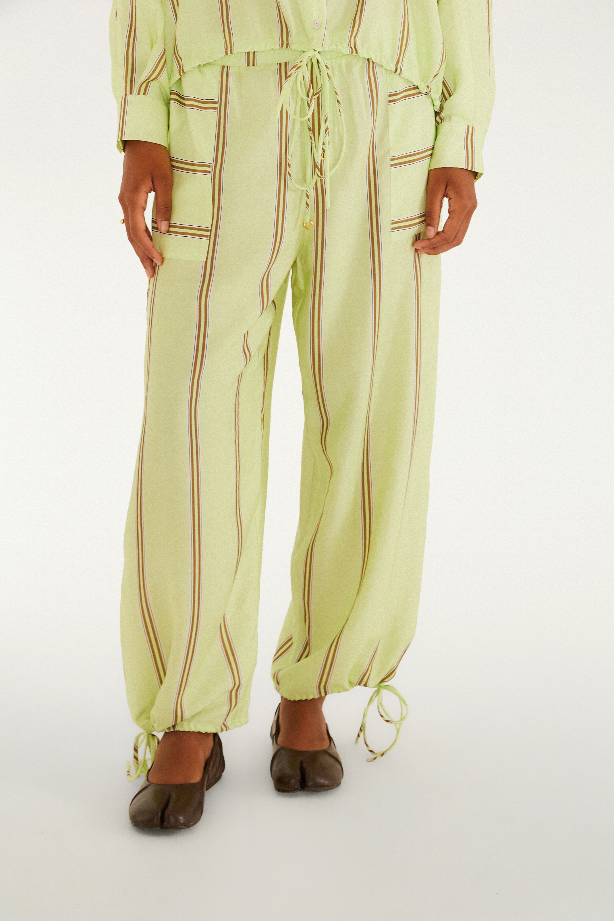 Calça Listra Amêndoa
