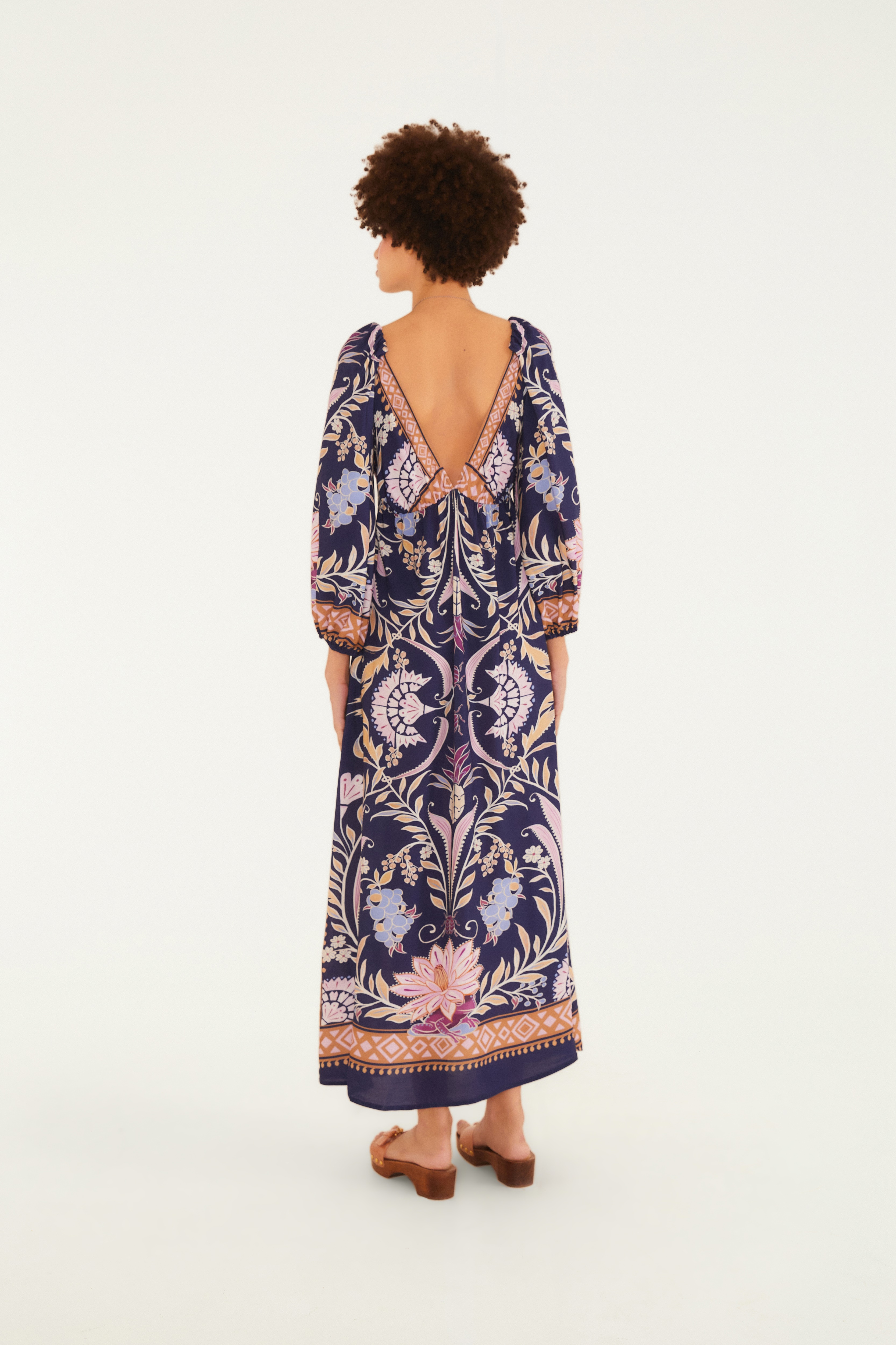 Vestido Cropped Estampado Leveza Romântica